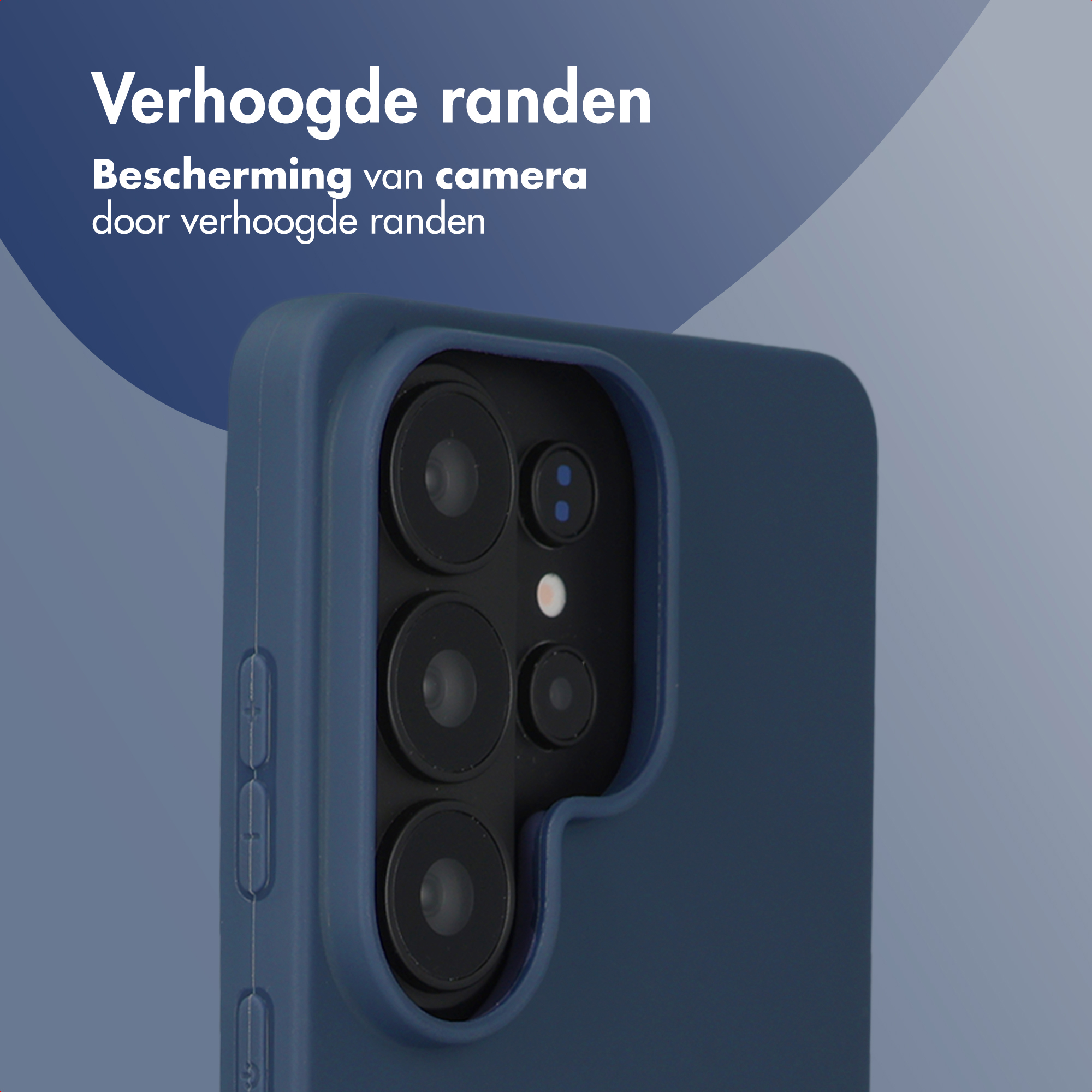 Donkerblauwe telefoonhoes met camera-uitsparing en verhoogde randen.