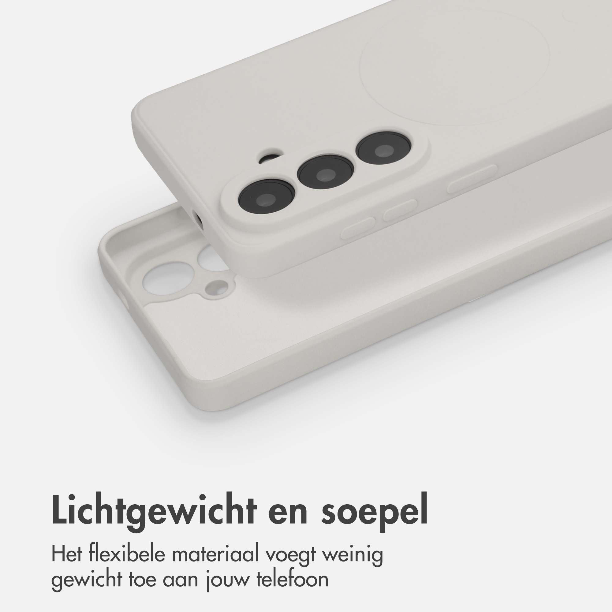 Une coque de téléphone de couleur claire avec découpe pour appareil photo et une partie dessous.