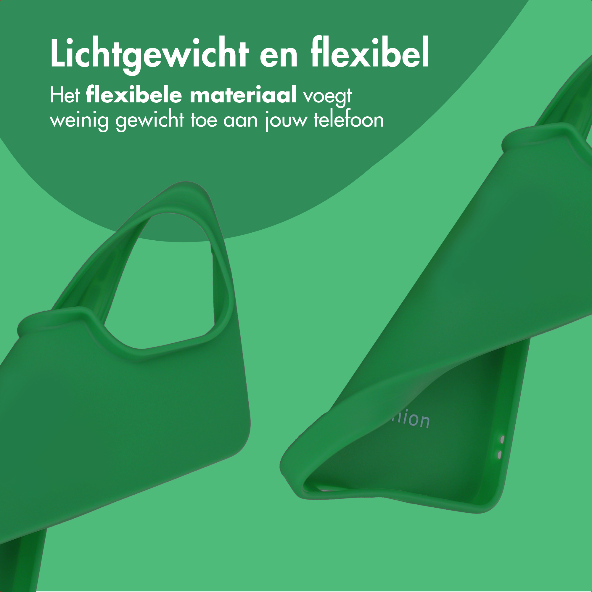 Twee groene telefoonhoesjes, één open en de andere gebogen.