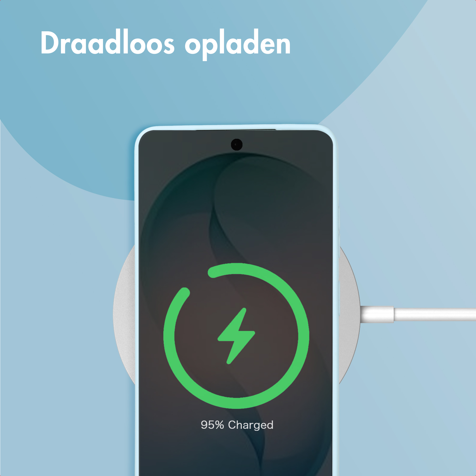 Een smartphone wordt draadloos opgeladen, 95% vol.