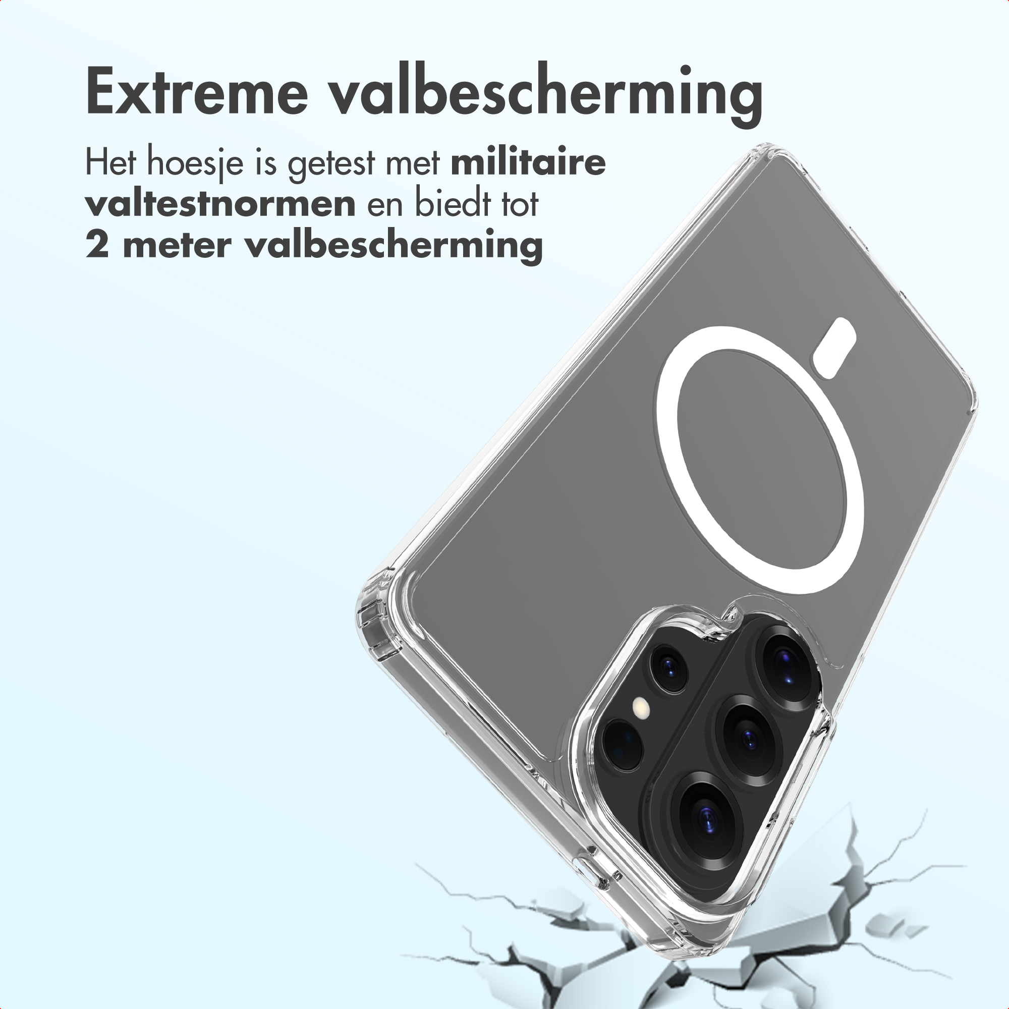Transparante telefoonhoes met MagSafe-ring op gebarsten ondergrond.