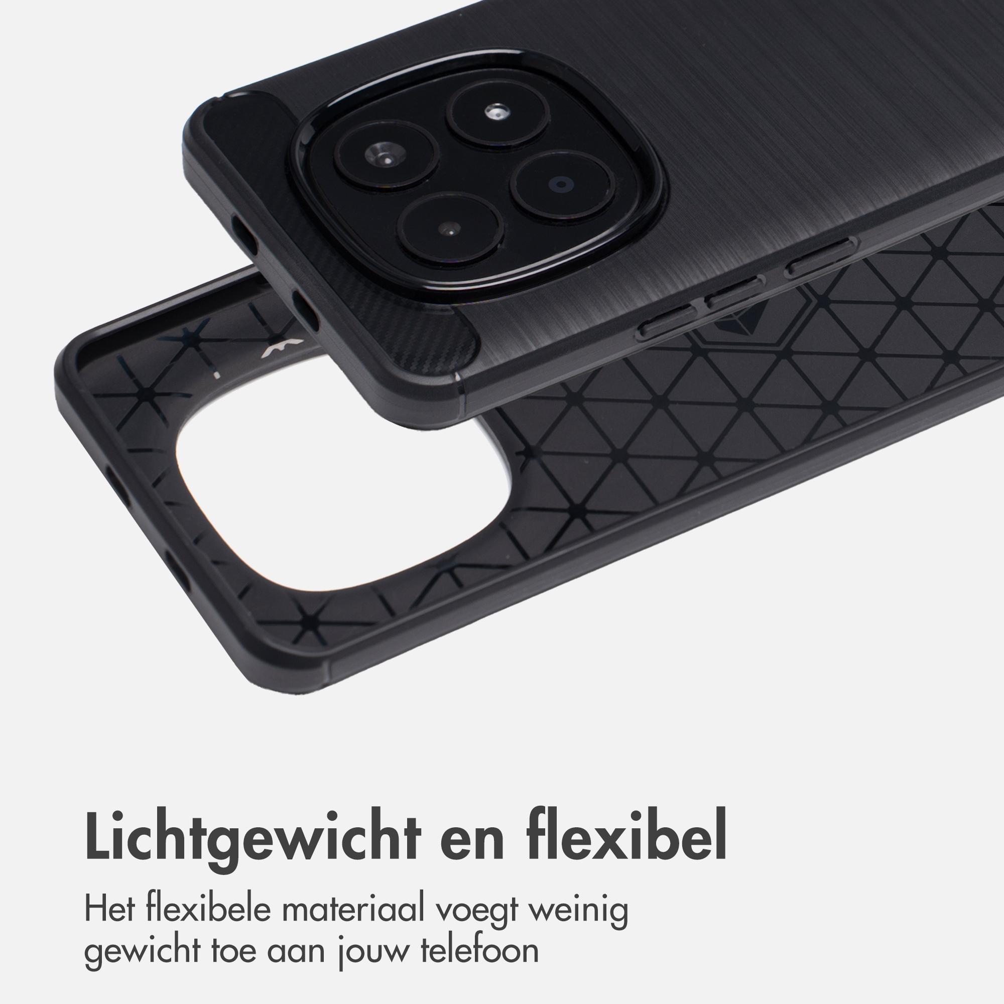 Zwarte telefoonhoes met cameramodule en flexibele binnenkant.