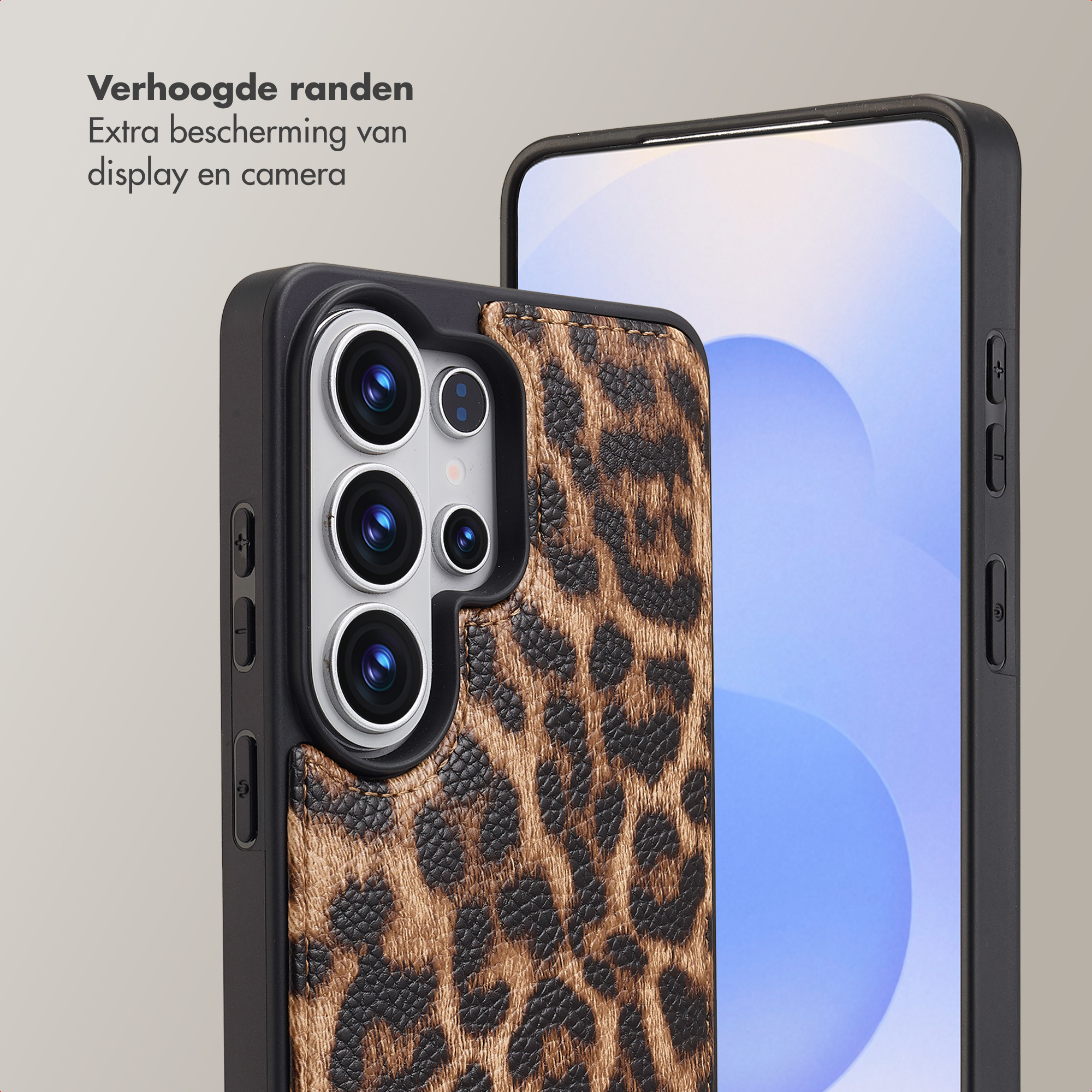 Telefoonhoesje met luipaardprint en verhoogde randen voor camera/scherm.