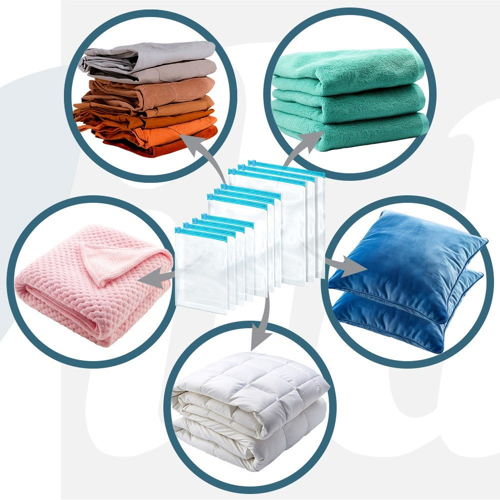 Ropa, toallas, almohadas y edredón apilados muestran el uso de bolsas de vacío.