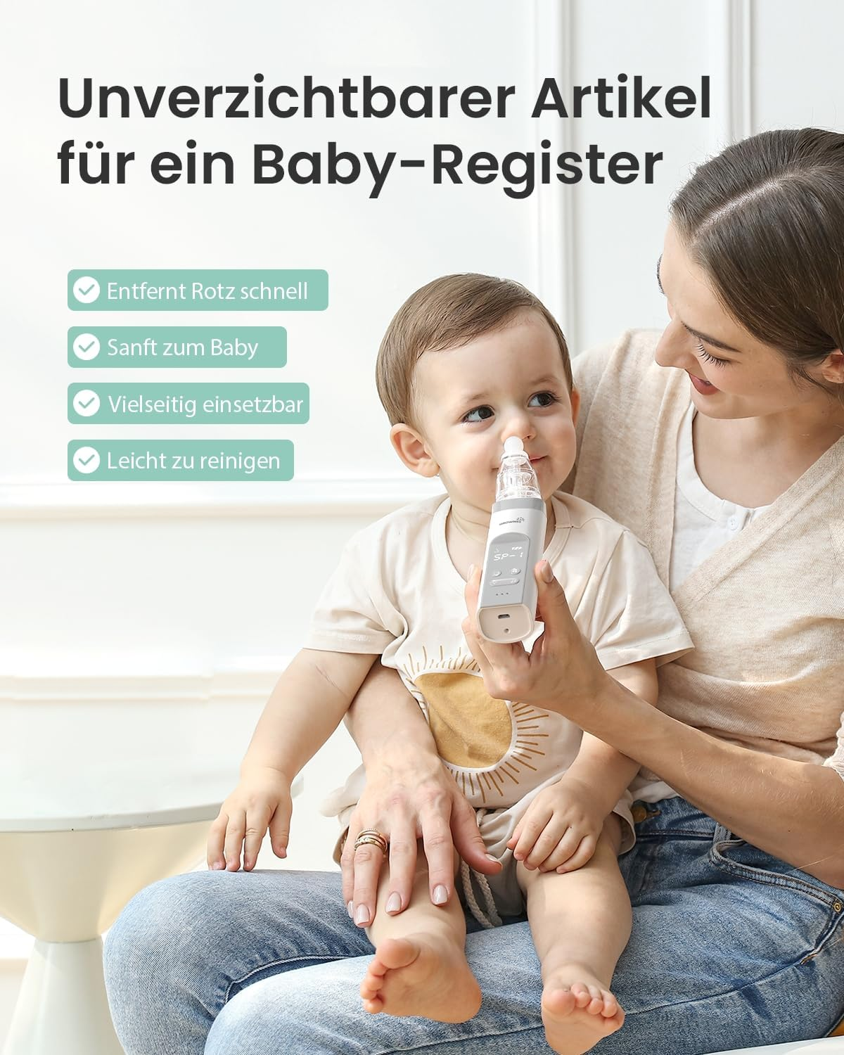 Eine Frau benutzt ein Nasensauggerät an einem Baby. Text erwähnt schnelle Saugung.