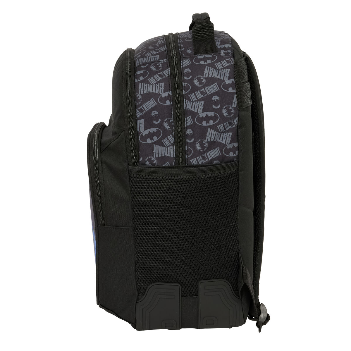 Schwarzer Rucksack mit Batman-Muster und Netzseitentasche.