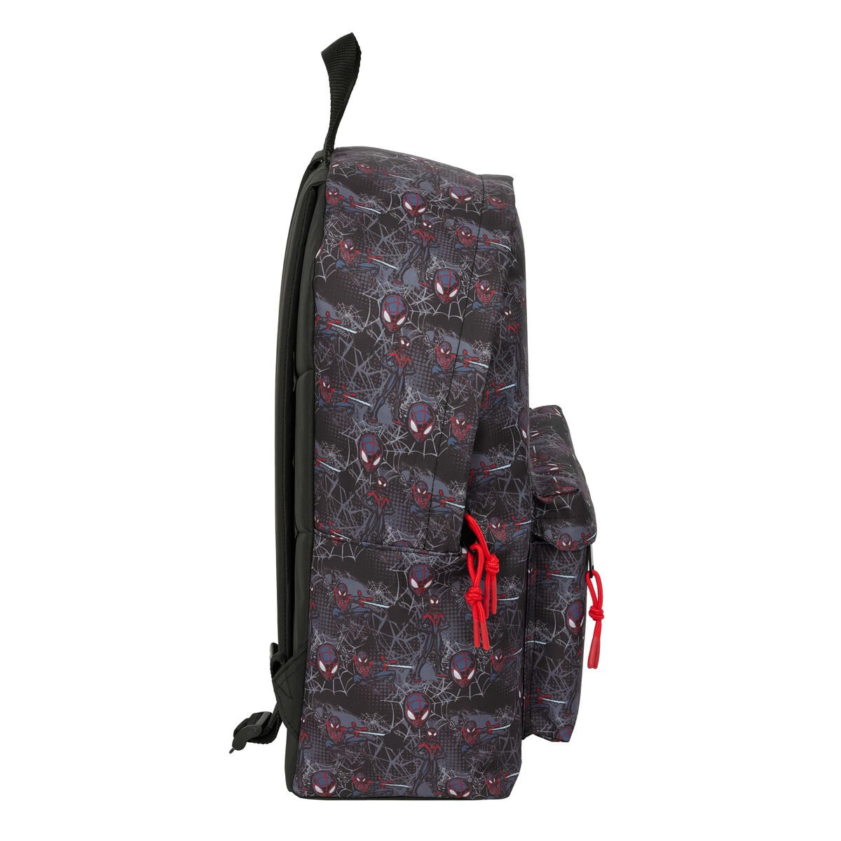 Schwarzer Rucksack mit Spiderman-Muster und roten Schnüren.