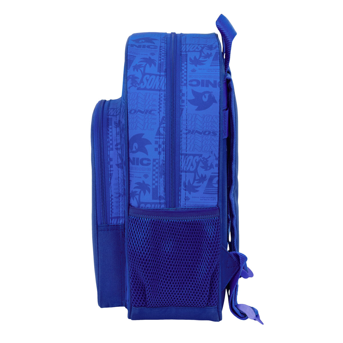 Ein blauer Rucksack mit Sonic-Motiv, von der Seite gezeigt.