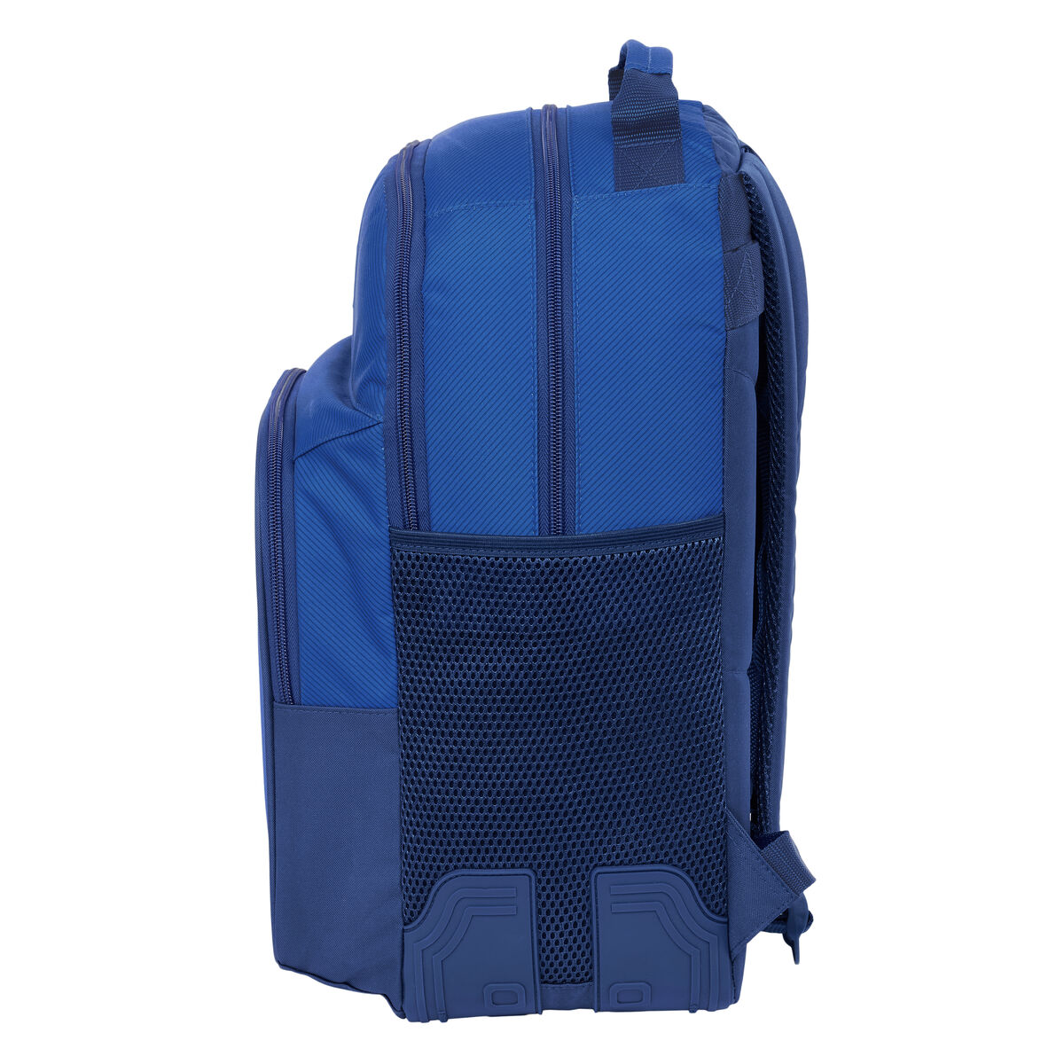 Ein blauer Rucksack mit Seitentaschen aus Netzgewebe und Reißverschlüssen.