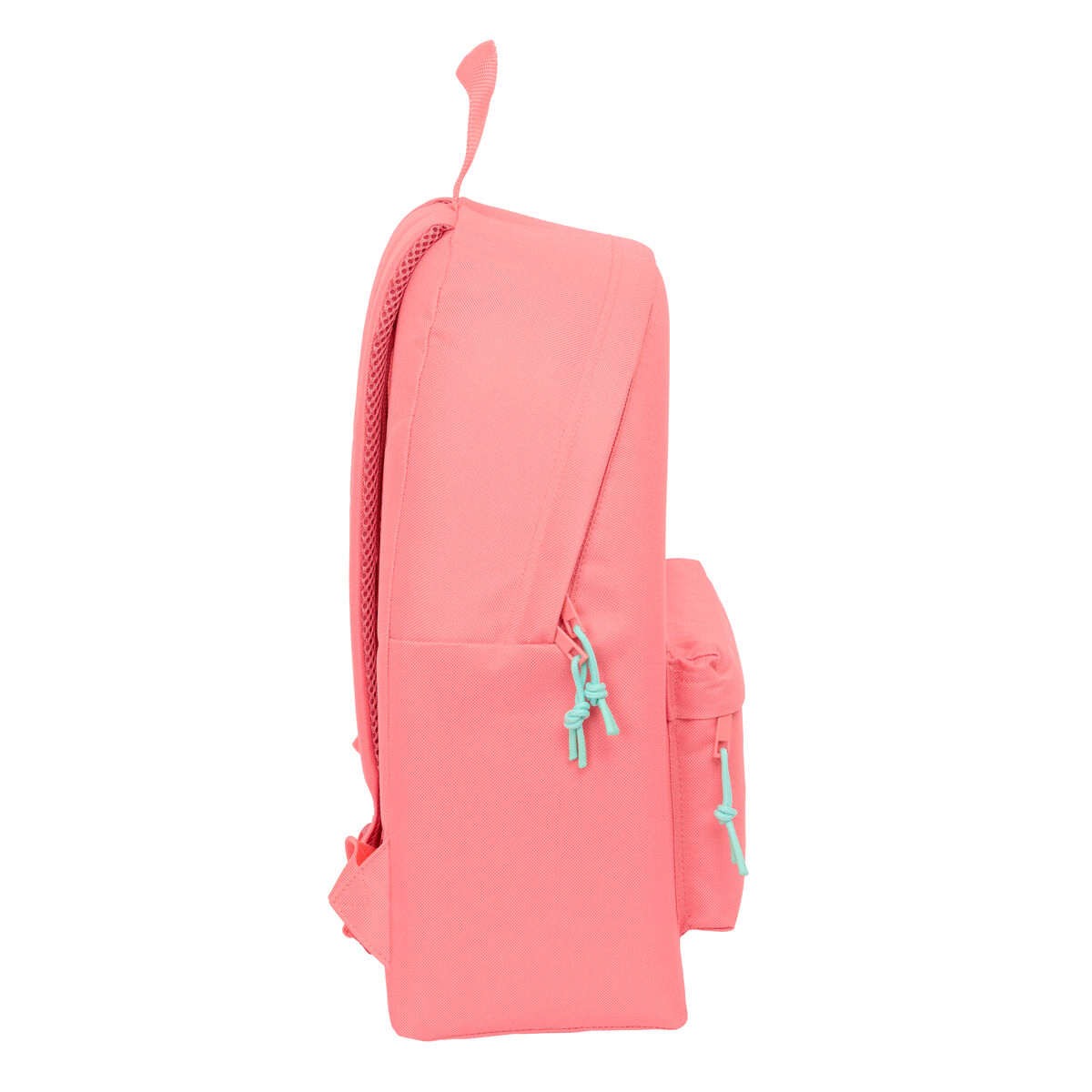 Ein pinker Rucksack mit türkisen Reißverschlussanhängern auf weißem Hintergrund.