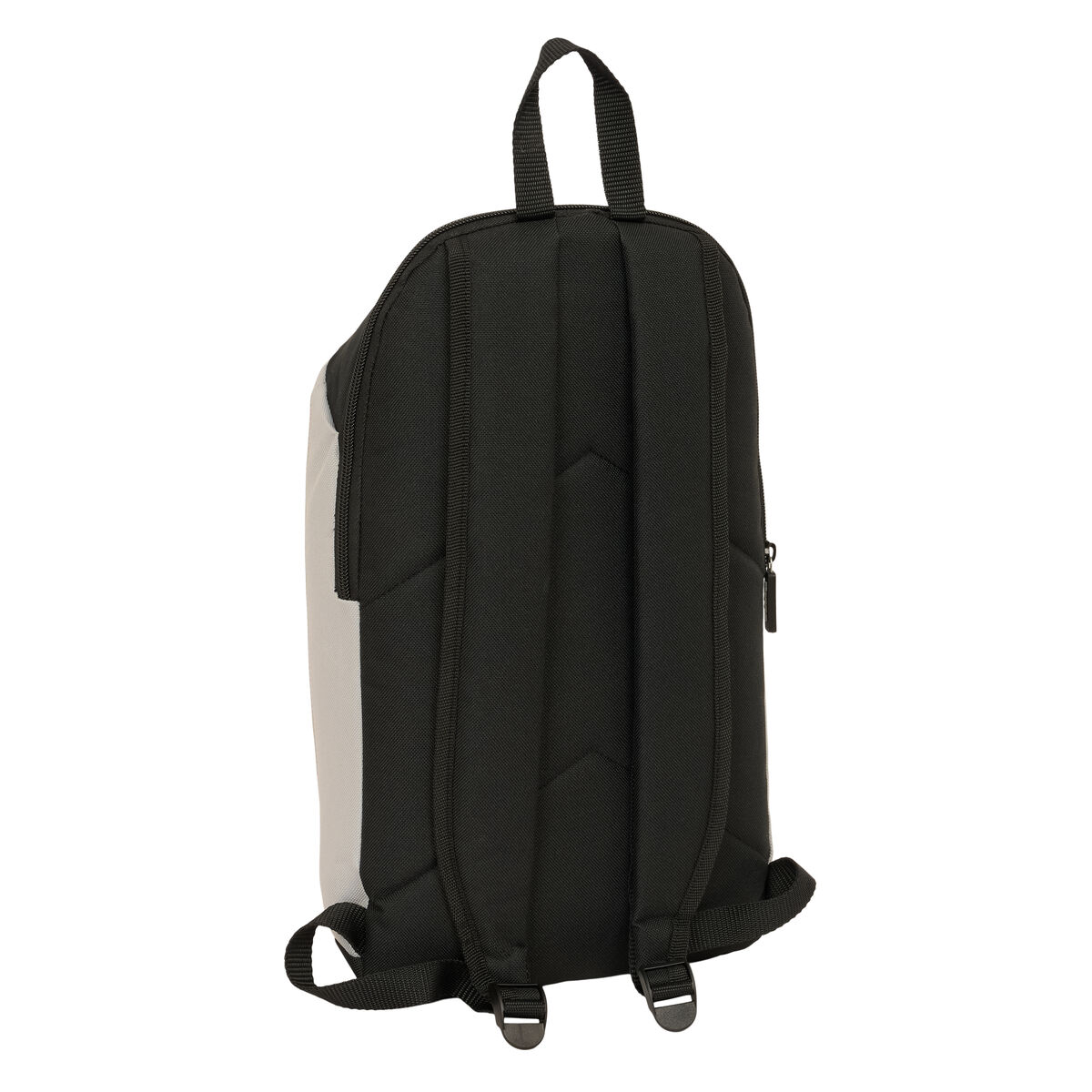 Ein schwarzer Rucksack mit einer cremefarbenen Seite und gepolsterten Trägern.