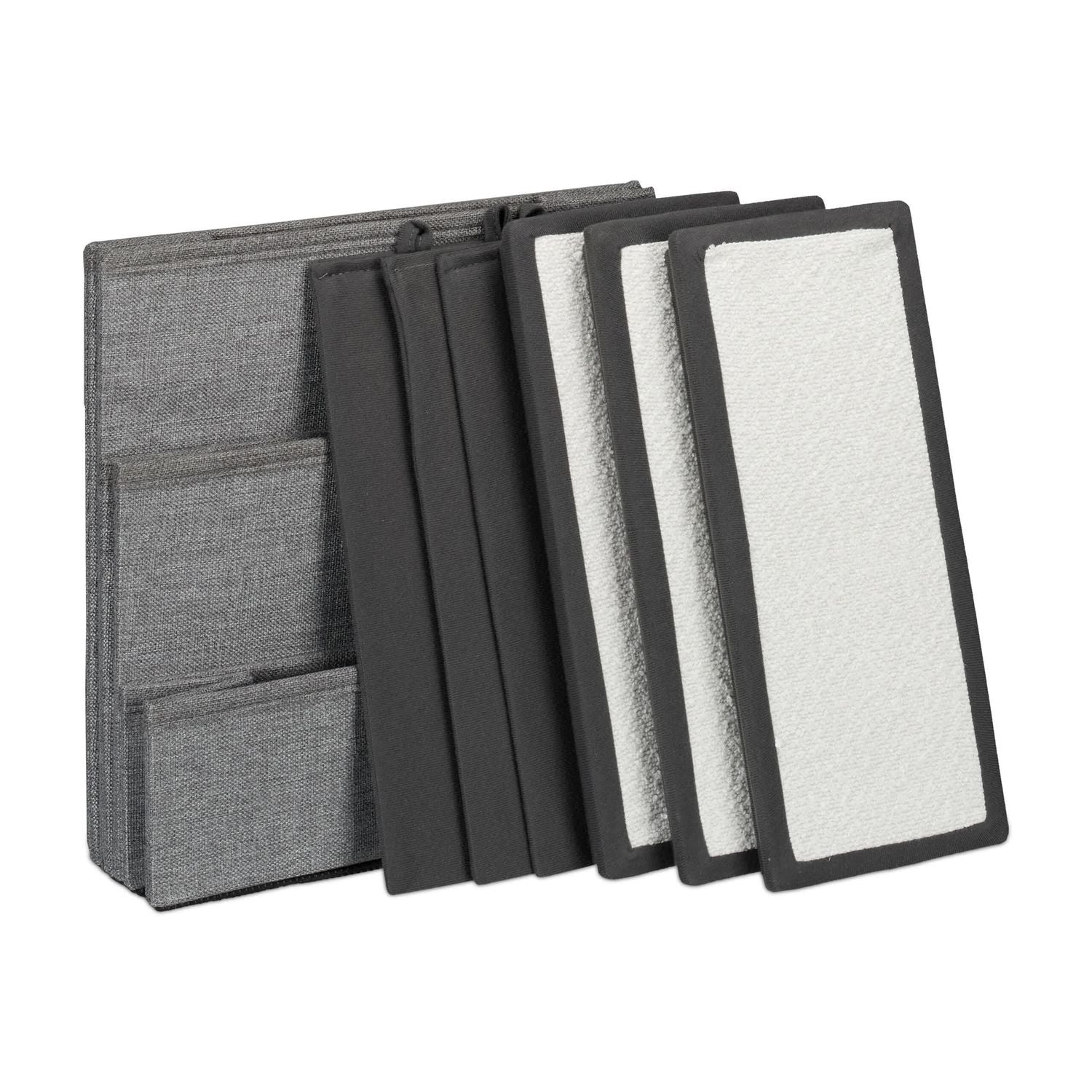 Organizador de tela gris con múltiples bolsillos y almohadillas de fieltro blanco.