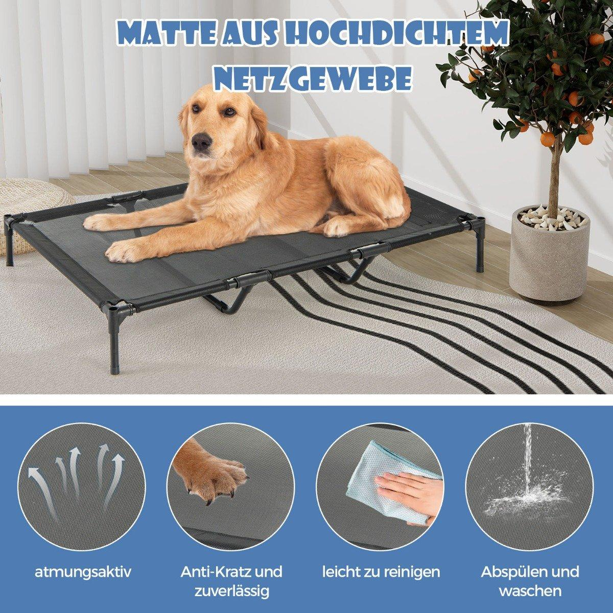 Un Golden Retriever descansa sobre una cama elevada para perros de malla negra.