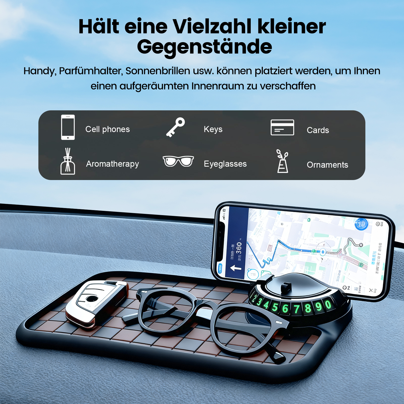Ein Auto-Organizer mit Handy, Brille und Schlüssel auf einem Armaturenbrett.
