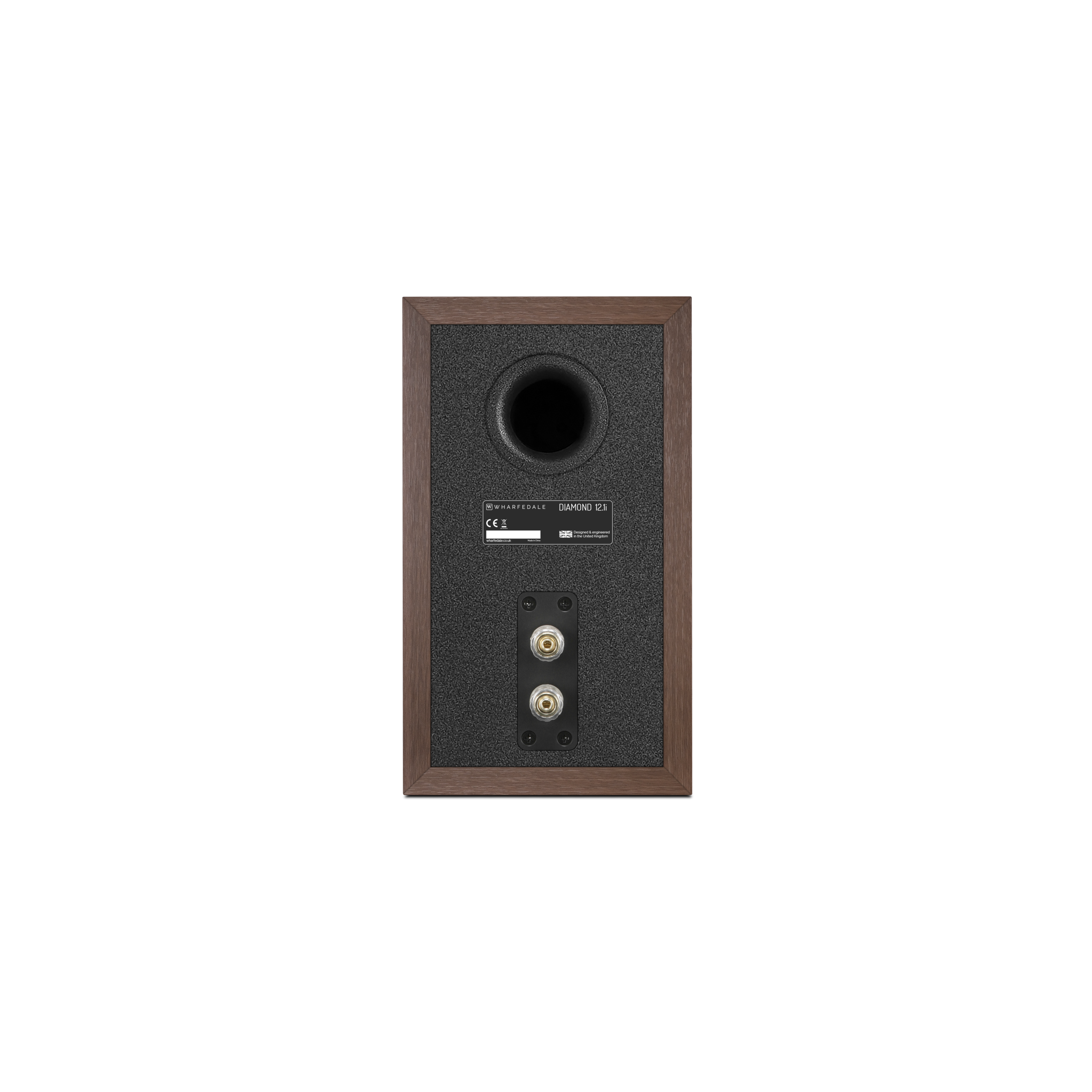 Achterkant van een Wharfedale Diamond 12.1i luidspreker met poort en luidsprekeraansluitingen.