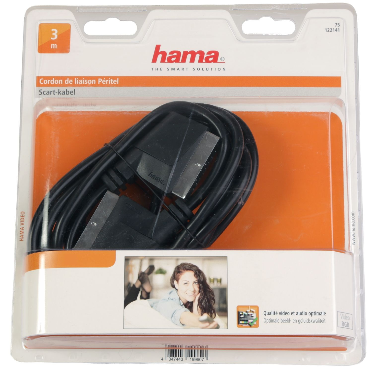 Cavo Scart Hama 3m in blister con immagine di donna sorridente e testo.