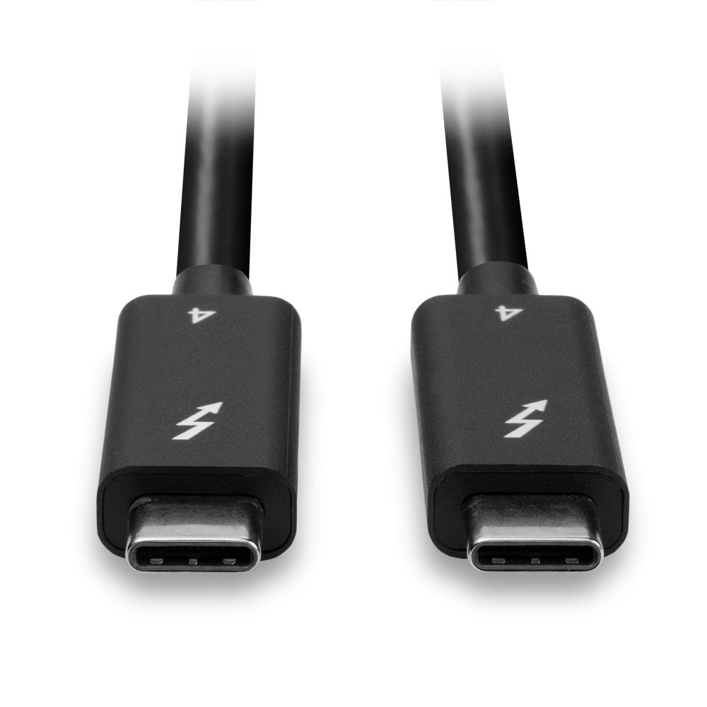 Due cavi Thunderbolt neri con connettori USB-C rivolti in avanti.