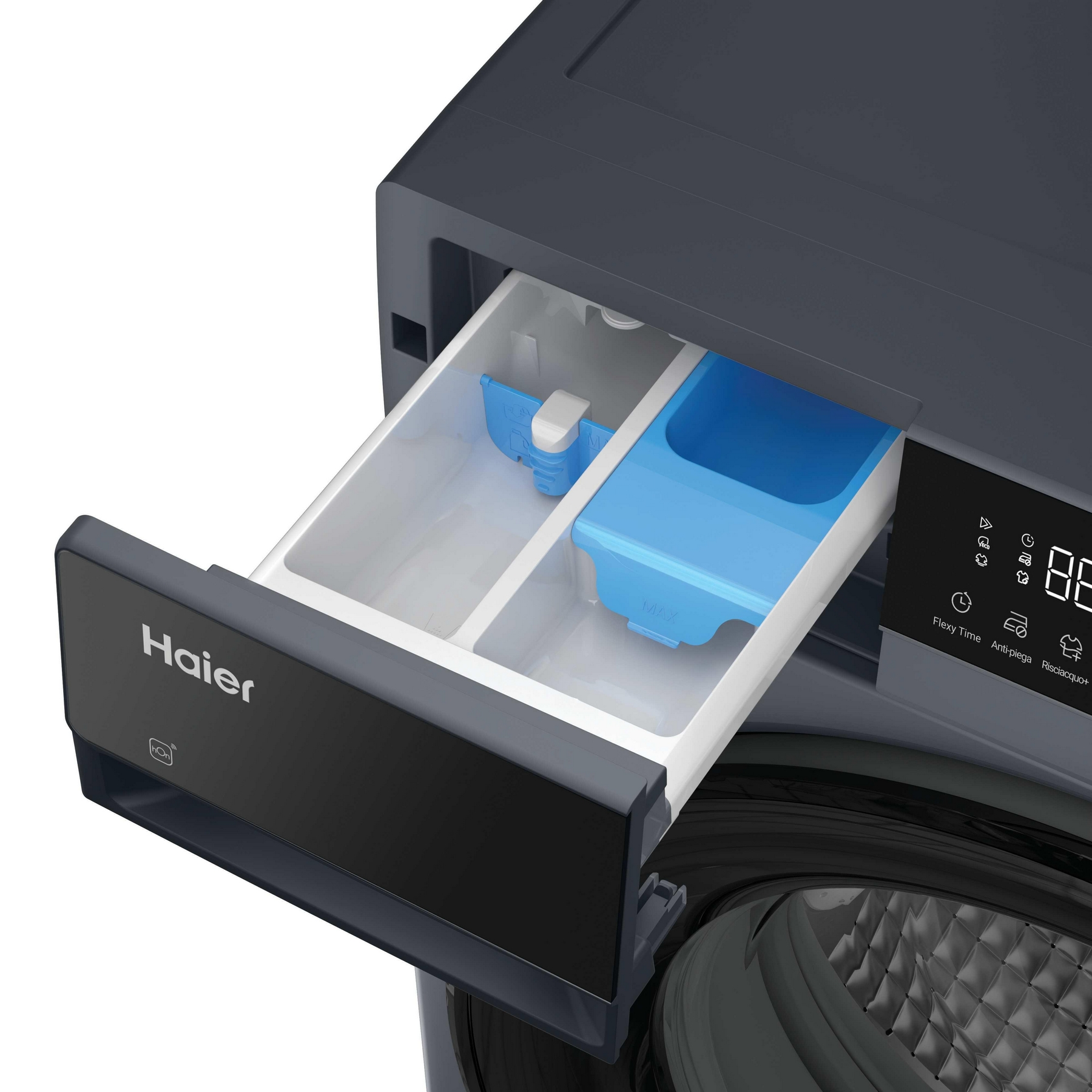 Un cassetto detersivo per lavatrice con scomparti blu è aperto.