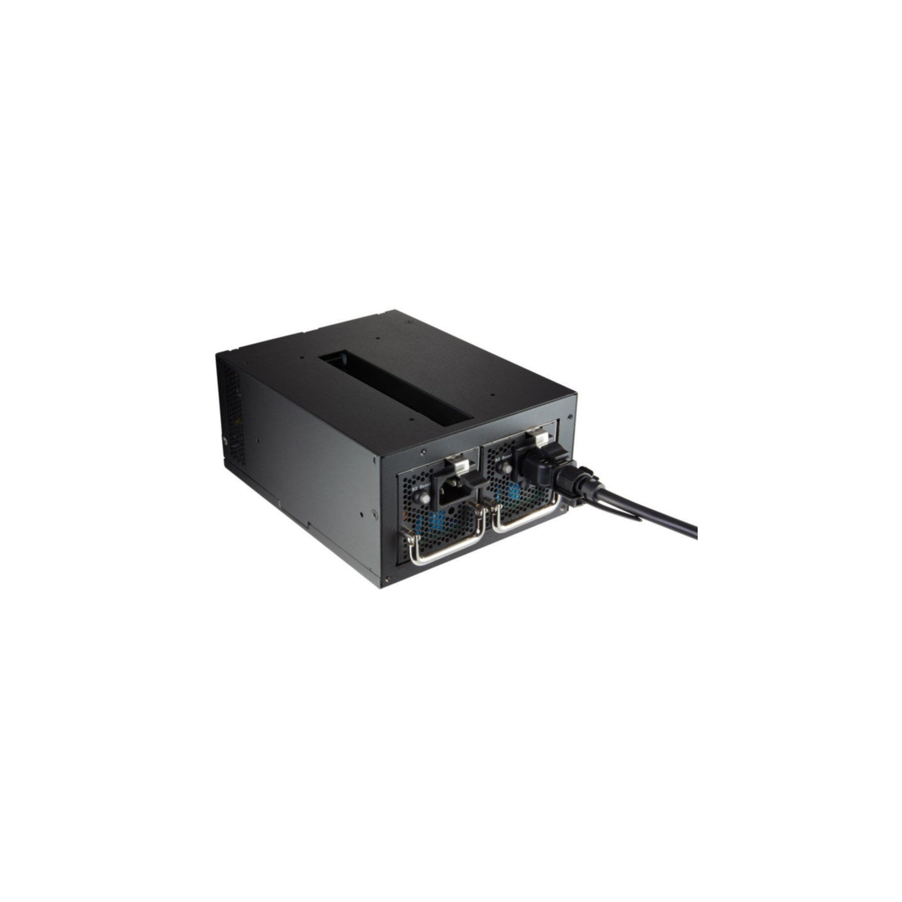Een zwarte voeding met twee ventilatoren en connectoren.