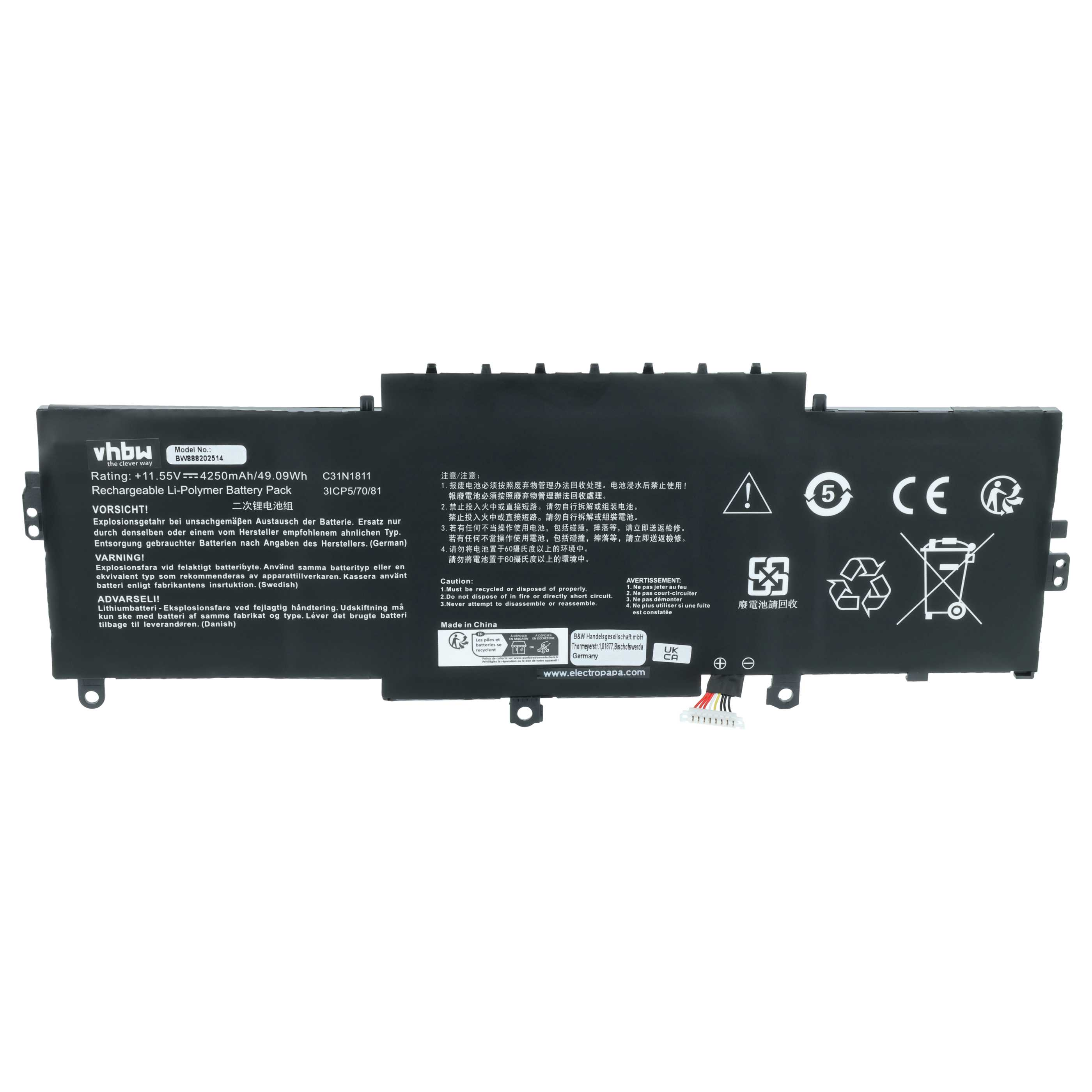Ein schwarzer Li-Polymer Akku mit Ratings, Warnungen und Recycling-Symbolen.