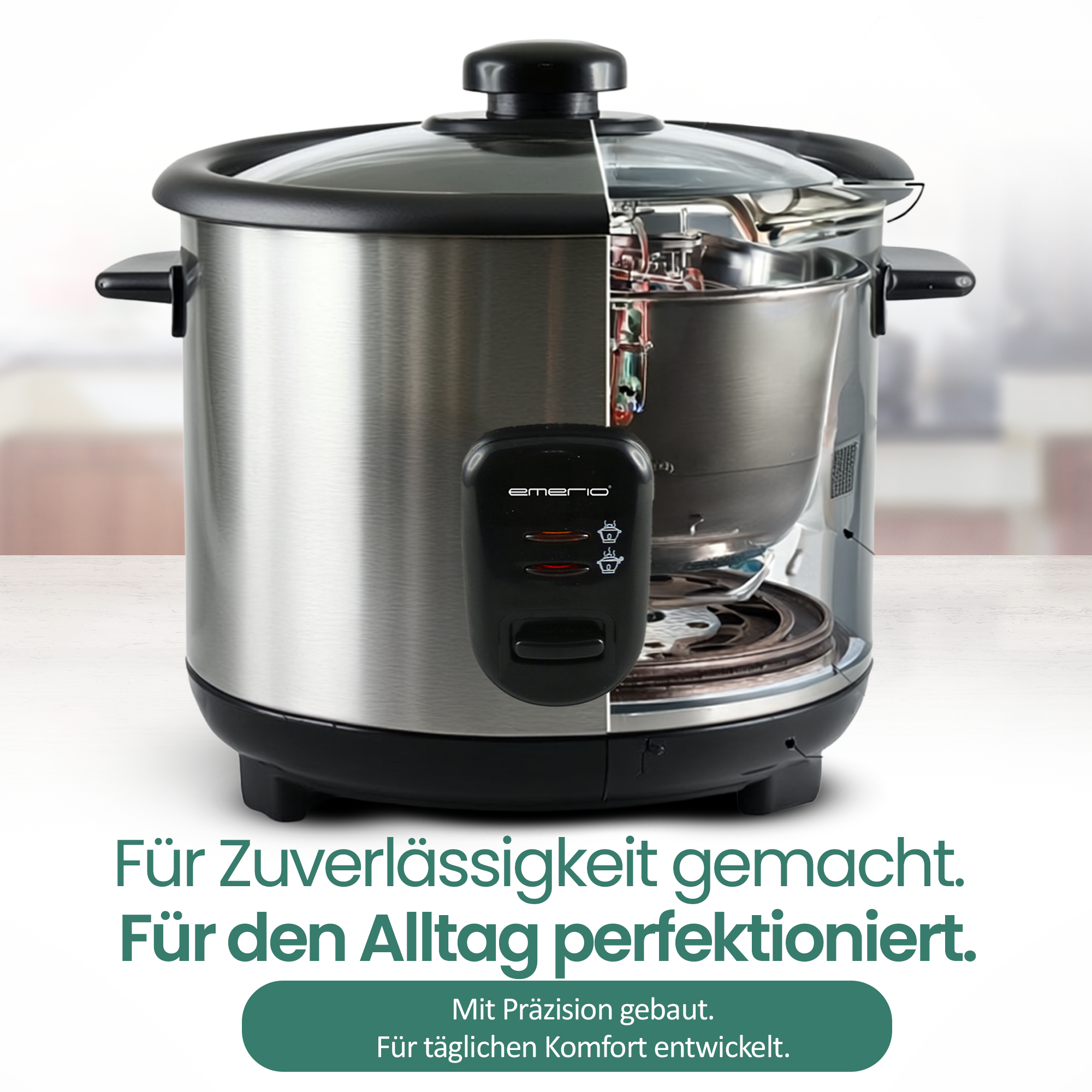 Ein zerschnittener Reiskocher aus Edelstahl mit Glasdeckel, der den Innenraum zeigt.