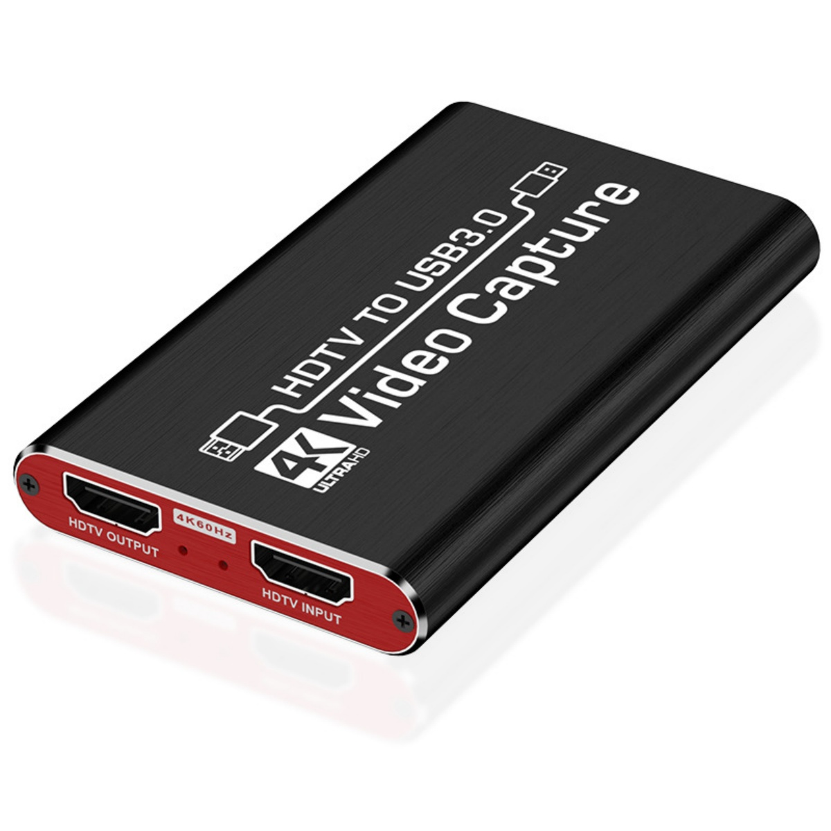 Schwarzer Video-Capture-Dongle mit HDMI-Ein- und -Ausgangsanschlüssen.