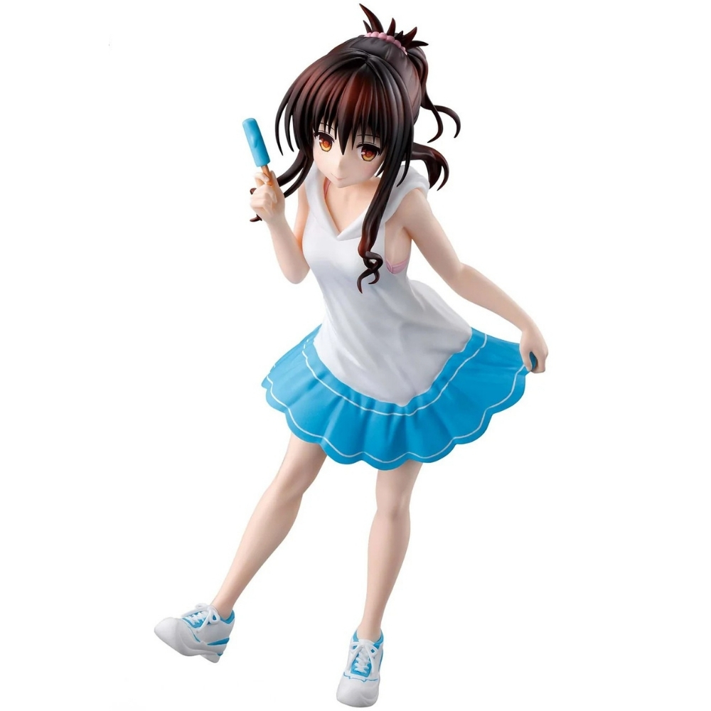 Eine Anime-Figur mit braunen Haaren hält ein blaues Eis und trägt ein weißes Oberteil und einen blauen Rock.
