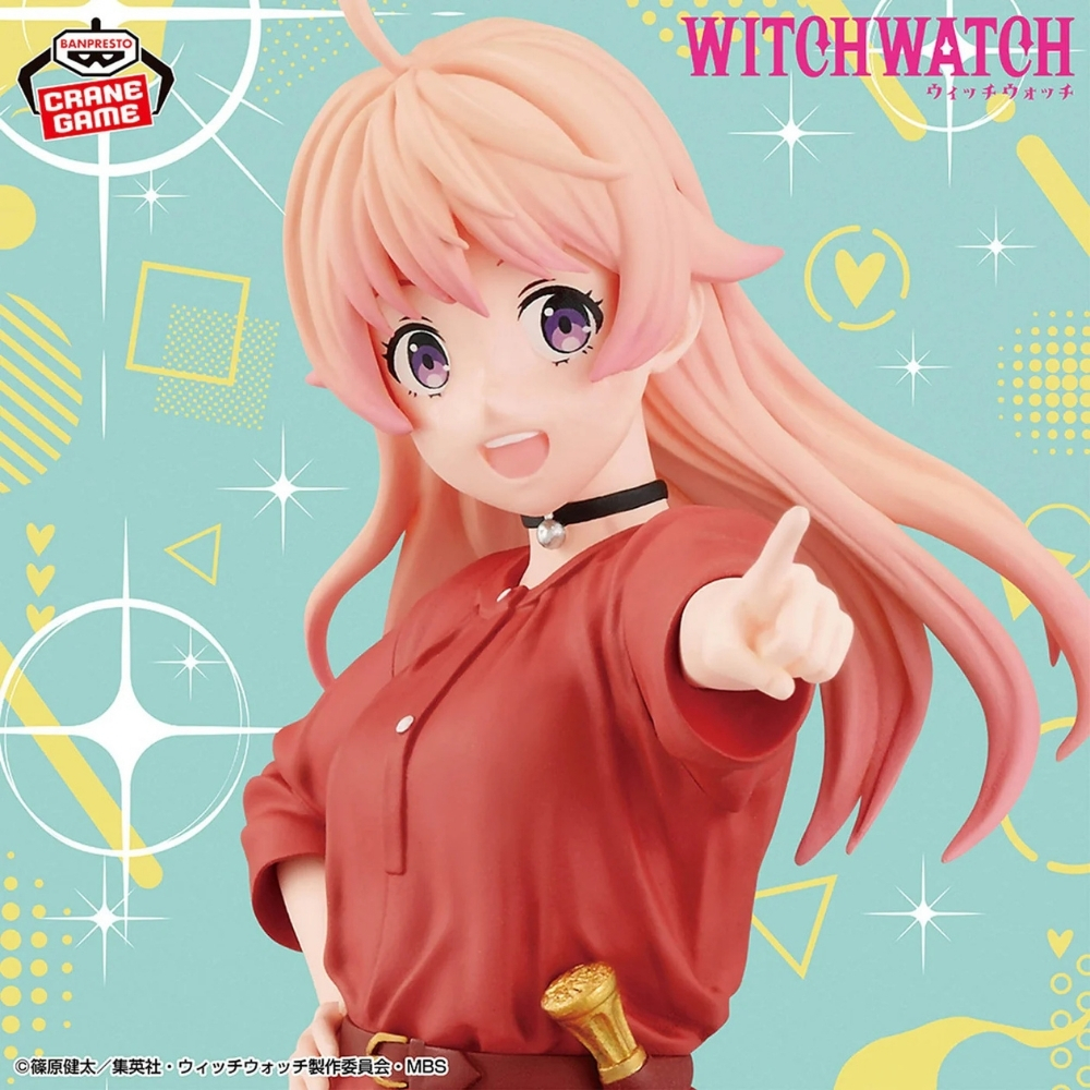 Anime-Figur einer jungen Frau mit langen rosa Haaren, rotem Hemd und lila Augen.