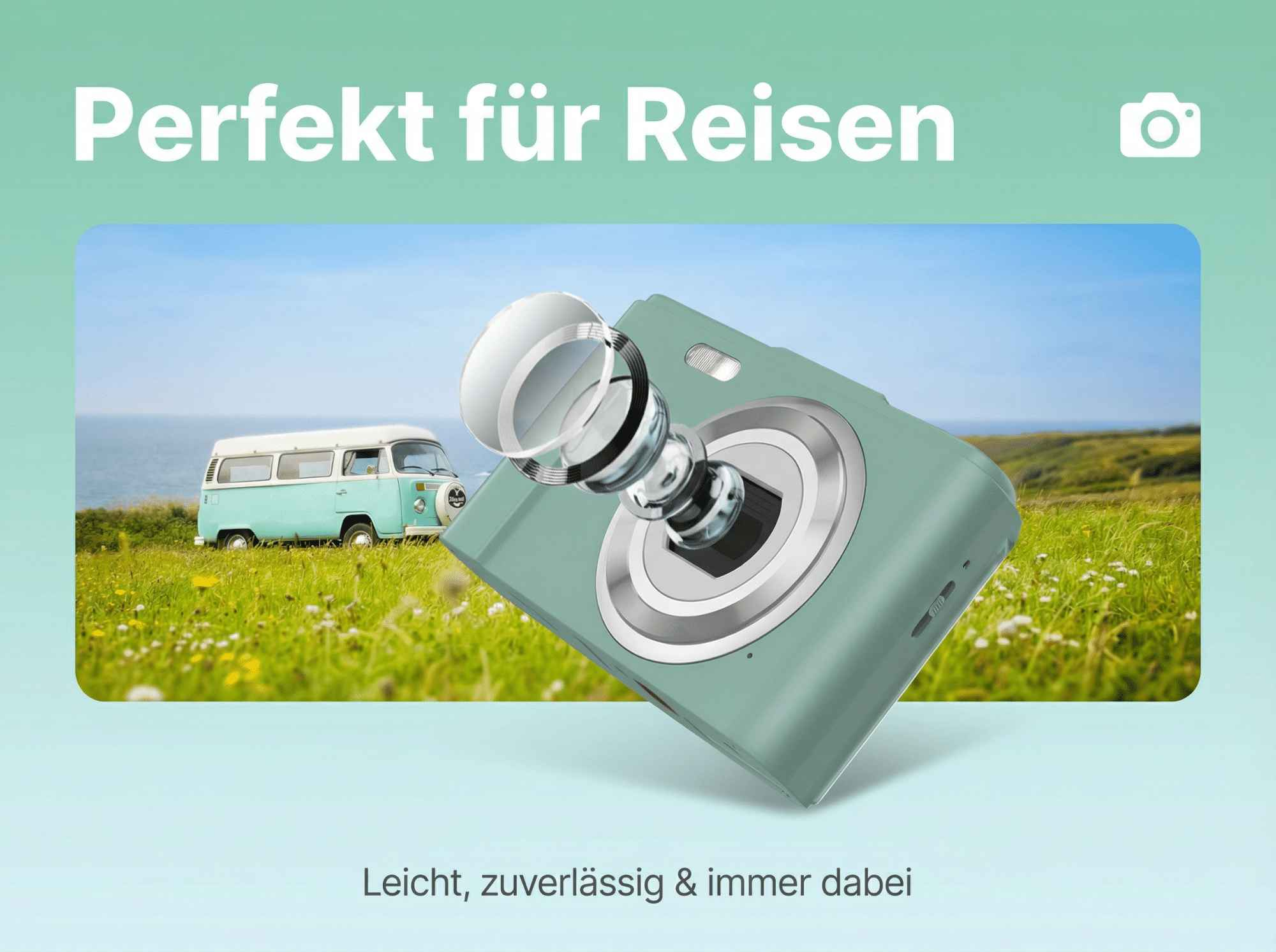Ein mintgrünes Kameragehäuse mit Objektiv vor einer Landschaft mit einem Van und Wiese.