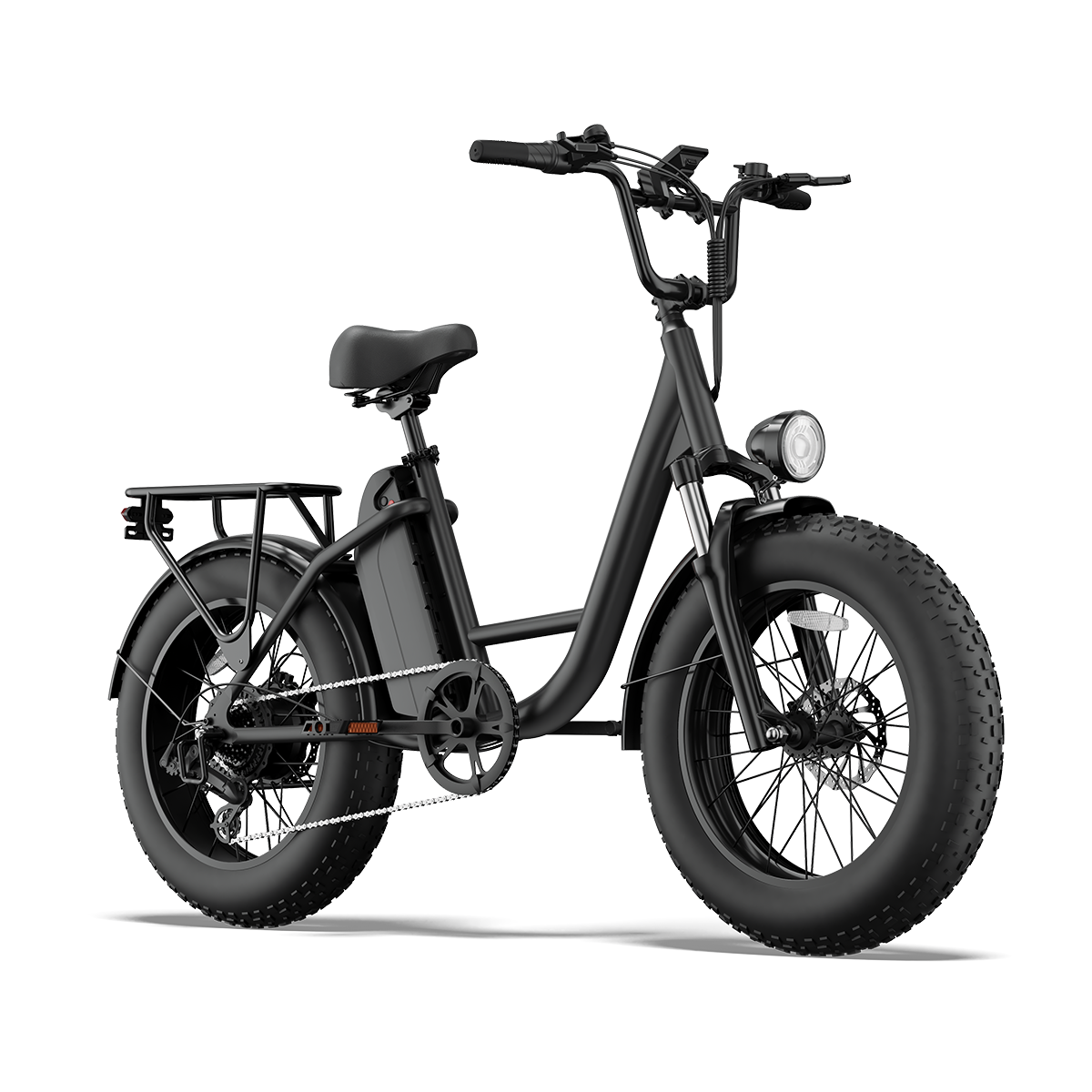 Czarny rower elektryczny z grubymi oponami, bagażnikiem i światłem, na białym tle.