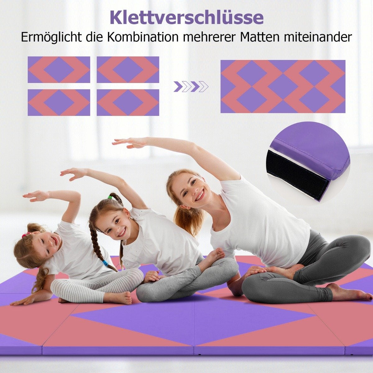 Mujer y dos niños haciendo yoga en colchonetas moradas y rosas.