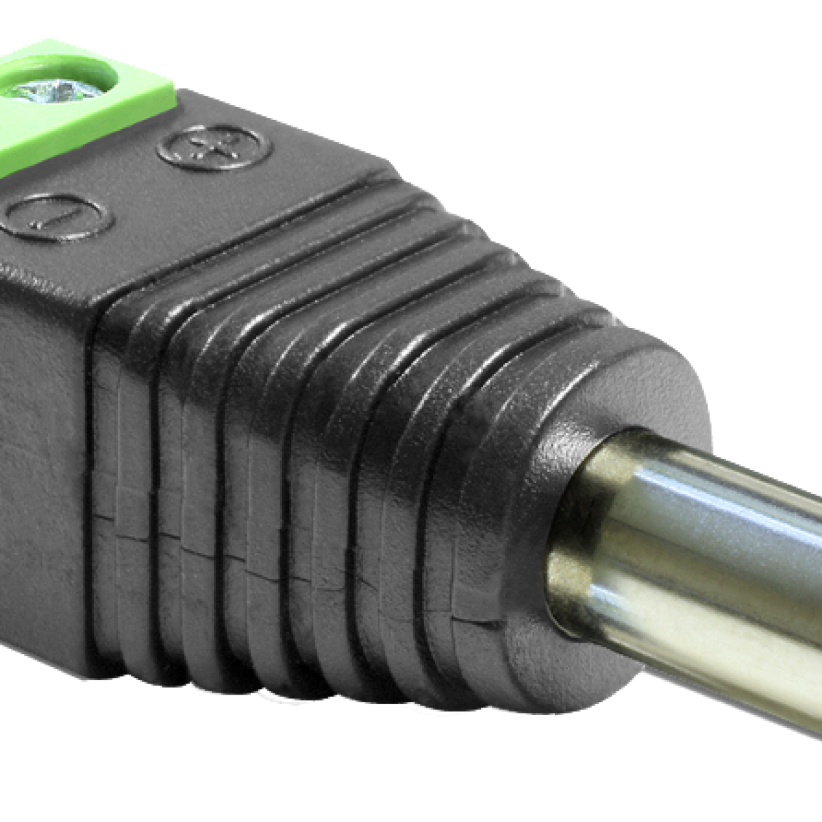 Czarny konektor z zielonym zaciskiem i metalowym bolcem