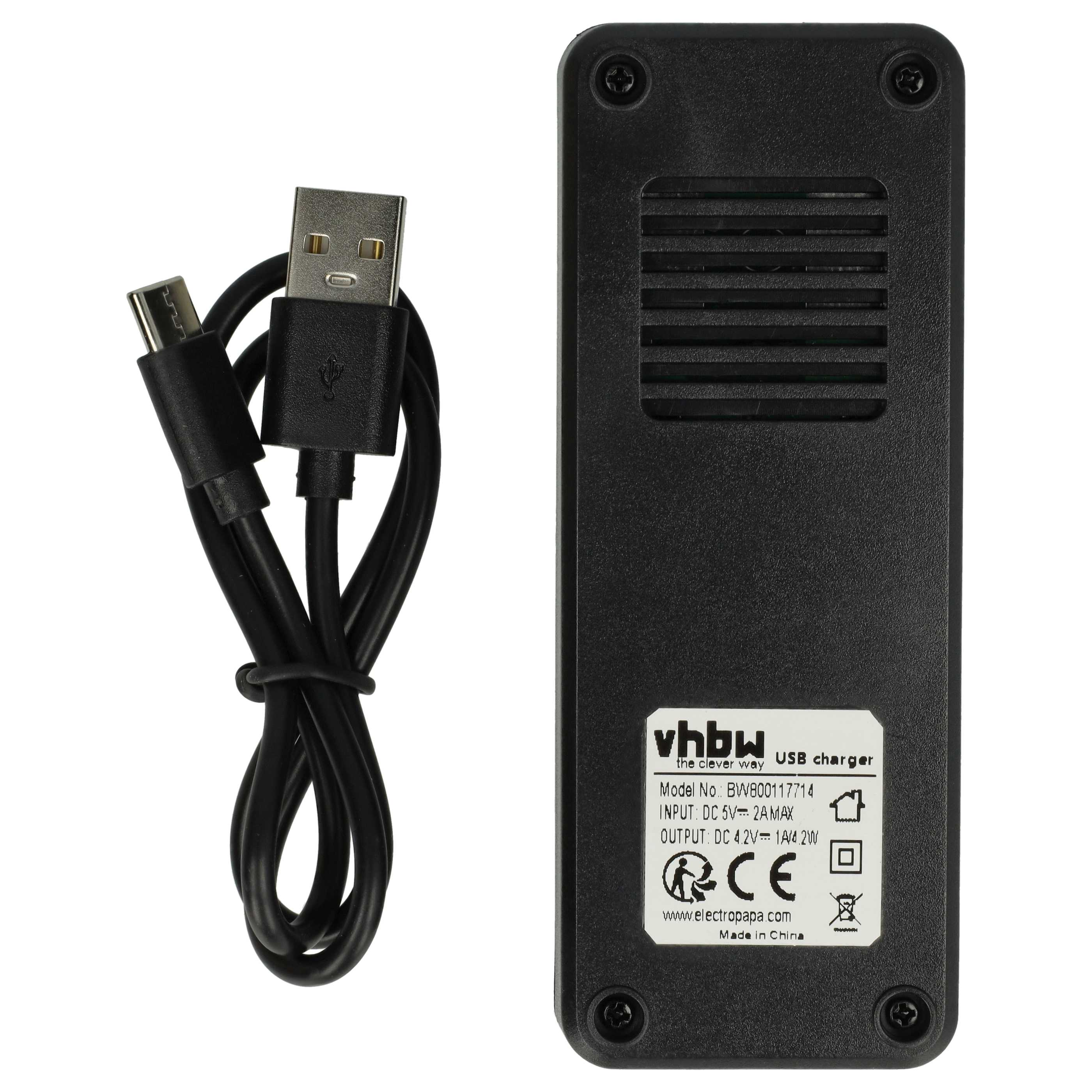 Schwarzes USB-Ladegerät mit Kabel, Beschriftung und Lüftungsschlitzen.