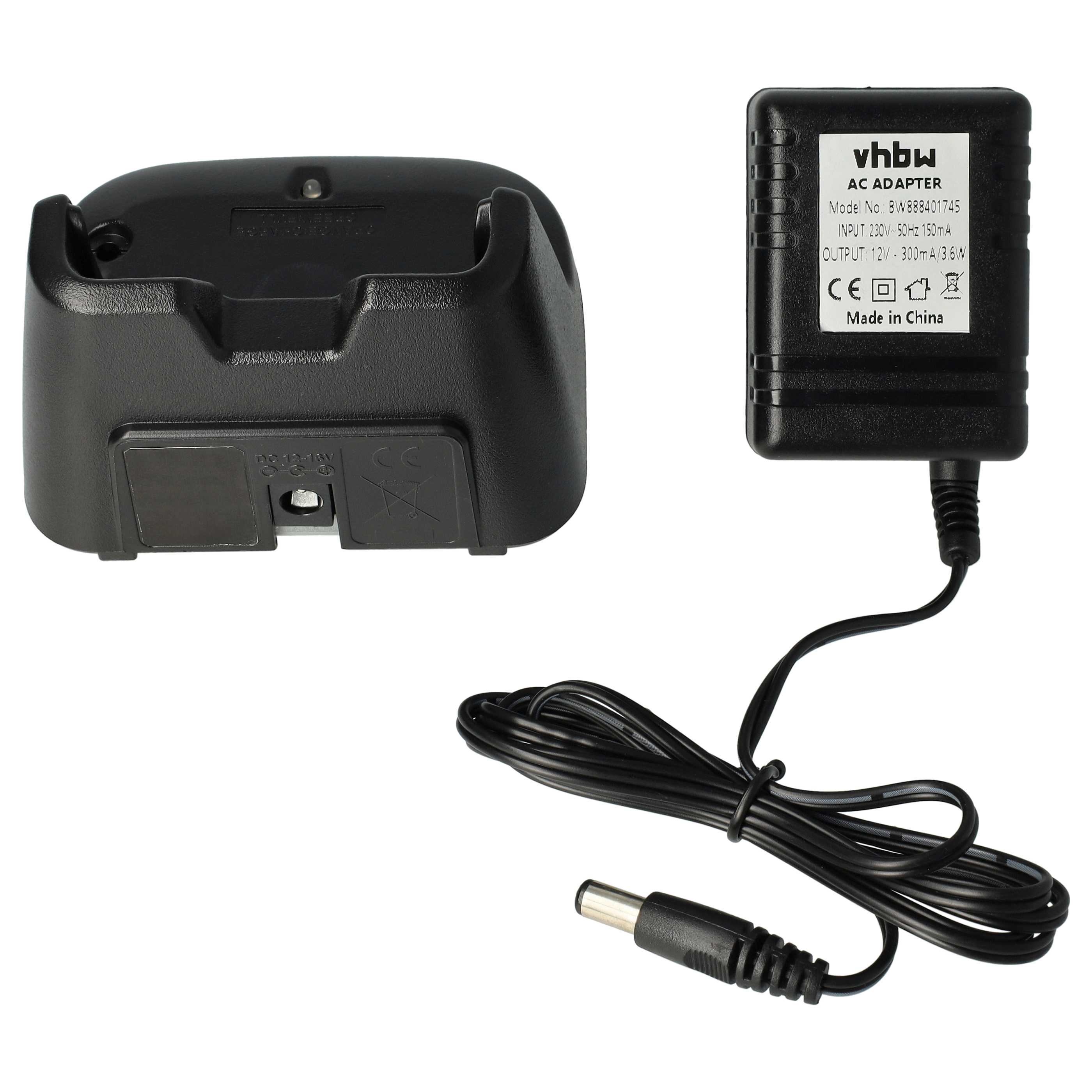 Schwarzer Netzadapter mit Kabel und Ladestation.
