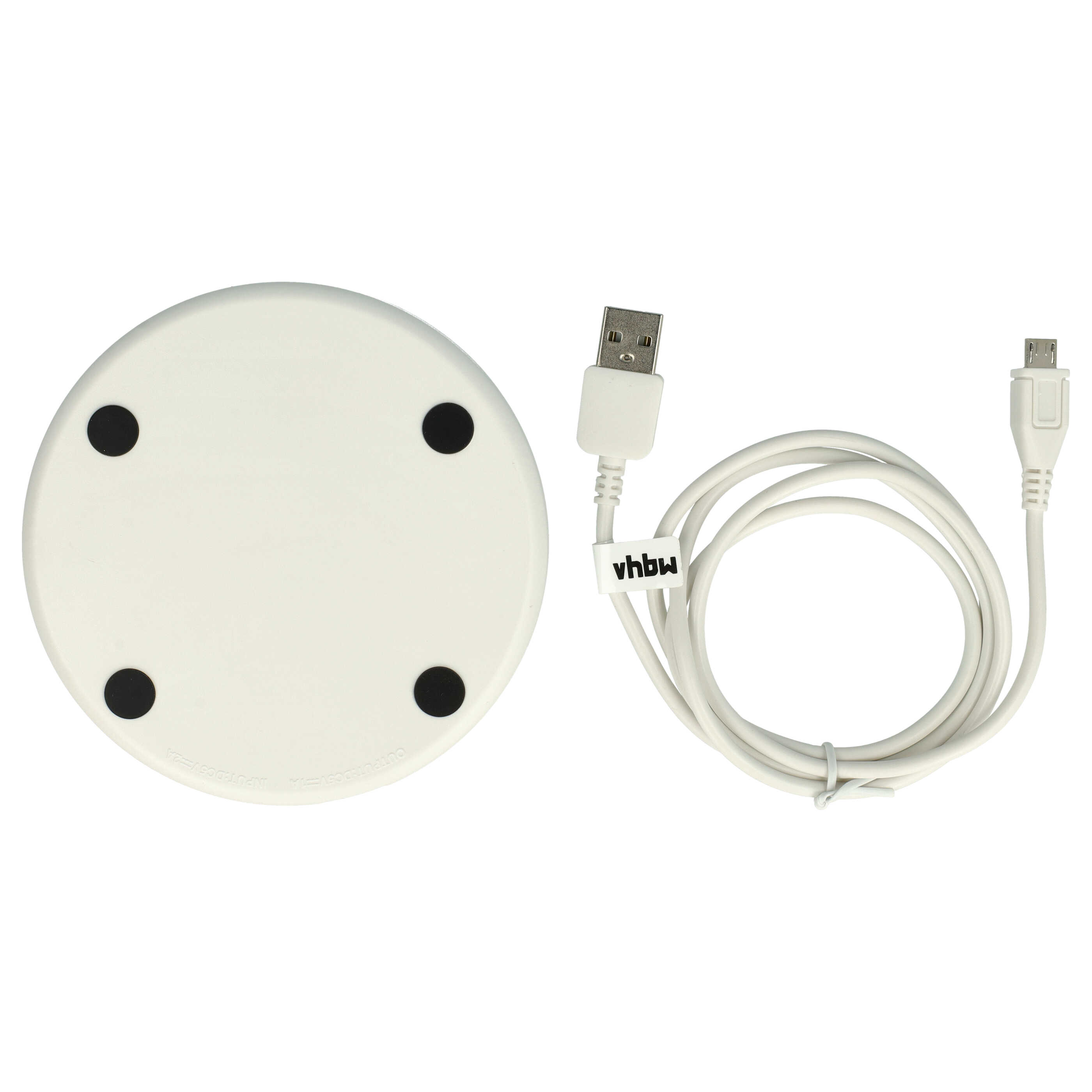 Ein weißes Ladekabel mit USB-A und Micro-USB-Steckern liegt neben einem runden weißen Objekt.
