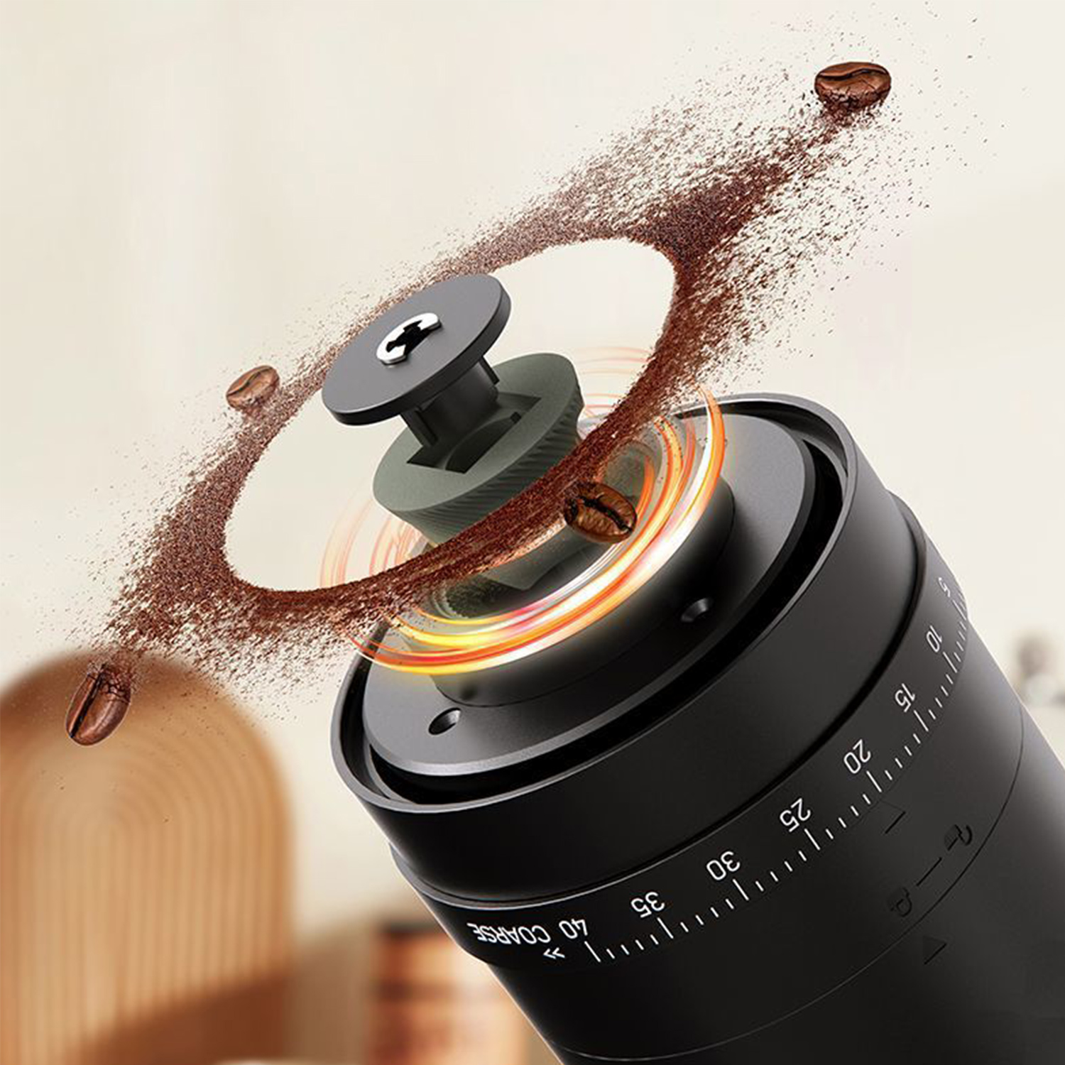 Młynek do kawy mieli ziarna, pył kawowy lata.