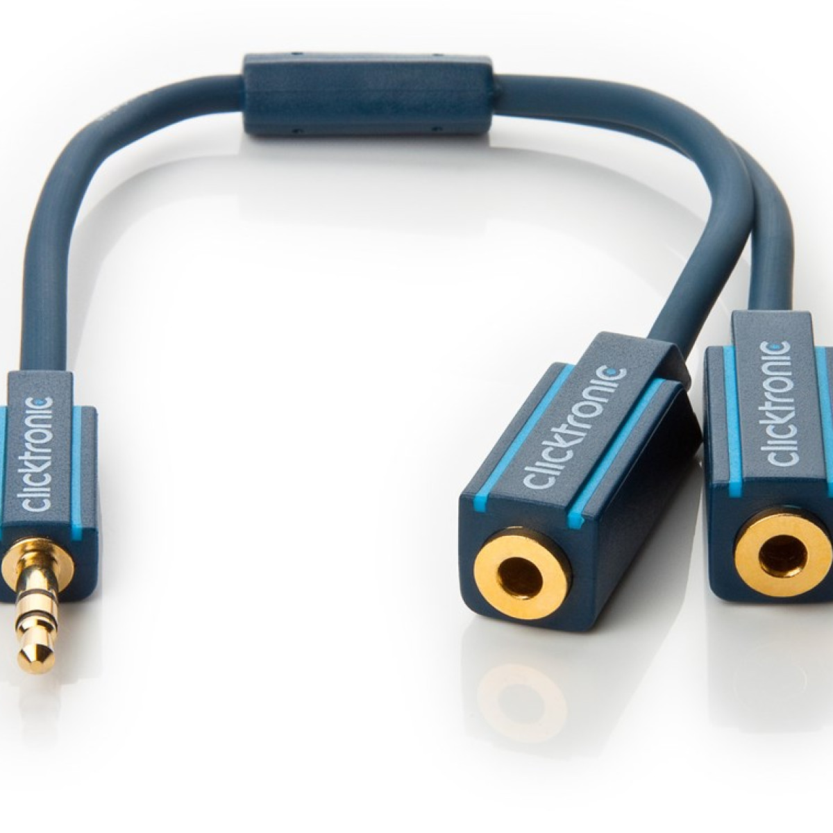 Ein dunkelblauer Audiokabel-Splitter mit einem Stecker und zwei Buchsen.