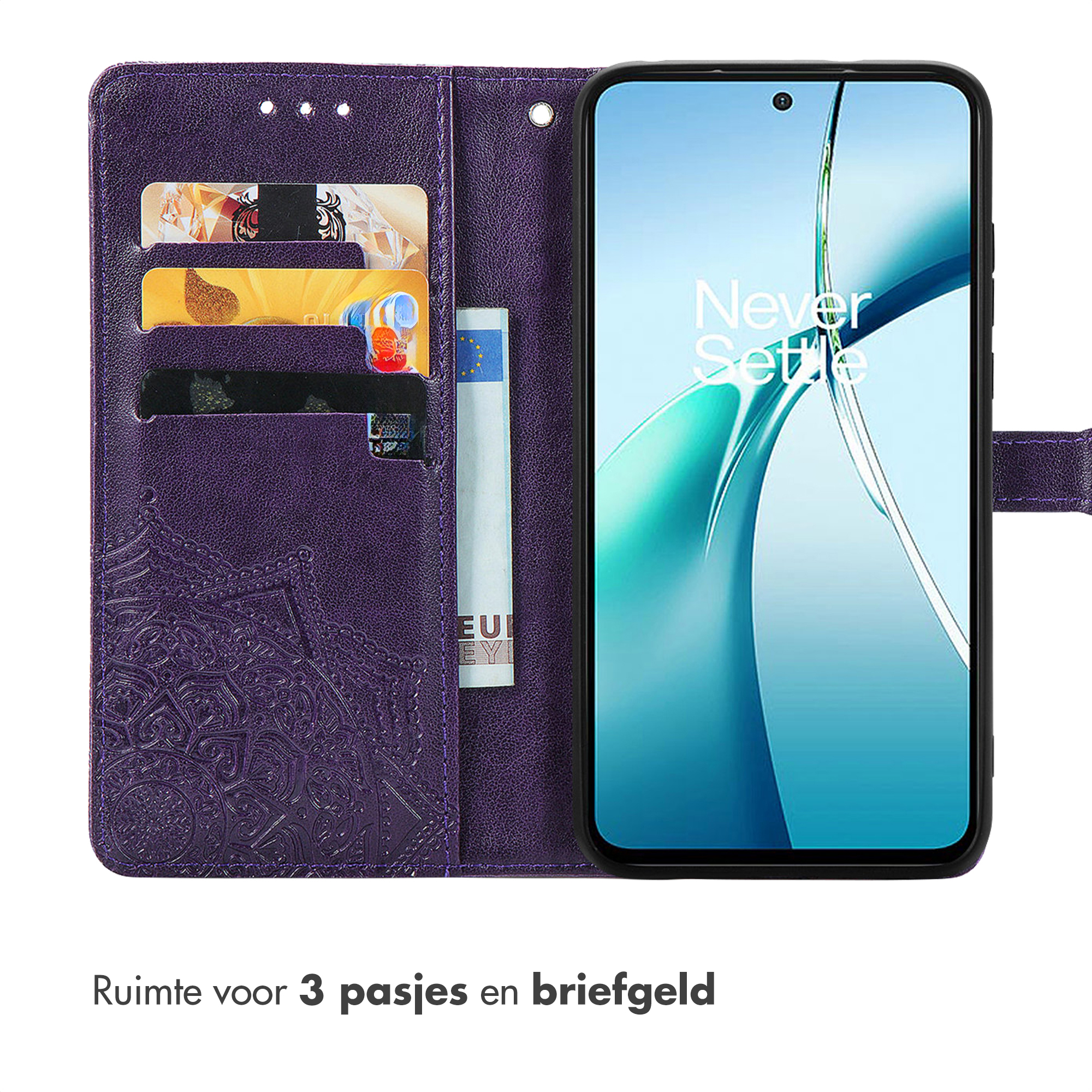 Paarse telefoonhoes met kaarthouders en geldvak, toont een smartphone.