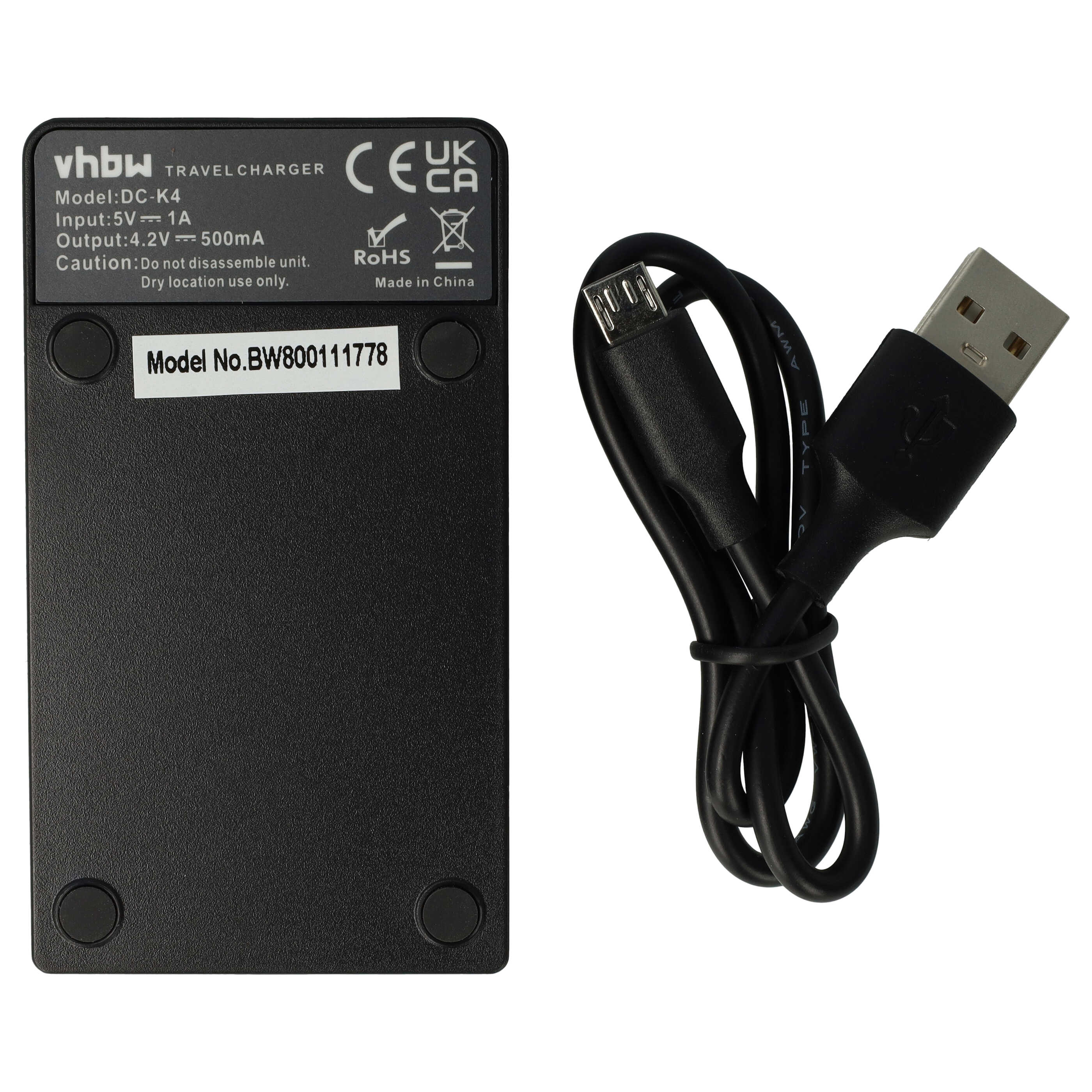 Schwarzes Ladegerät mit USB-Kabel, Modell DC-K4, hergestellt in China.