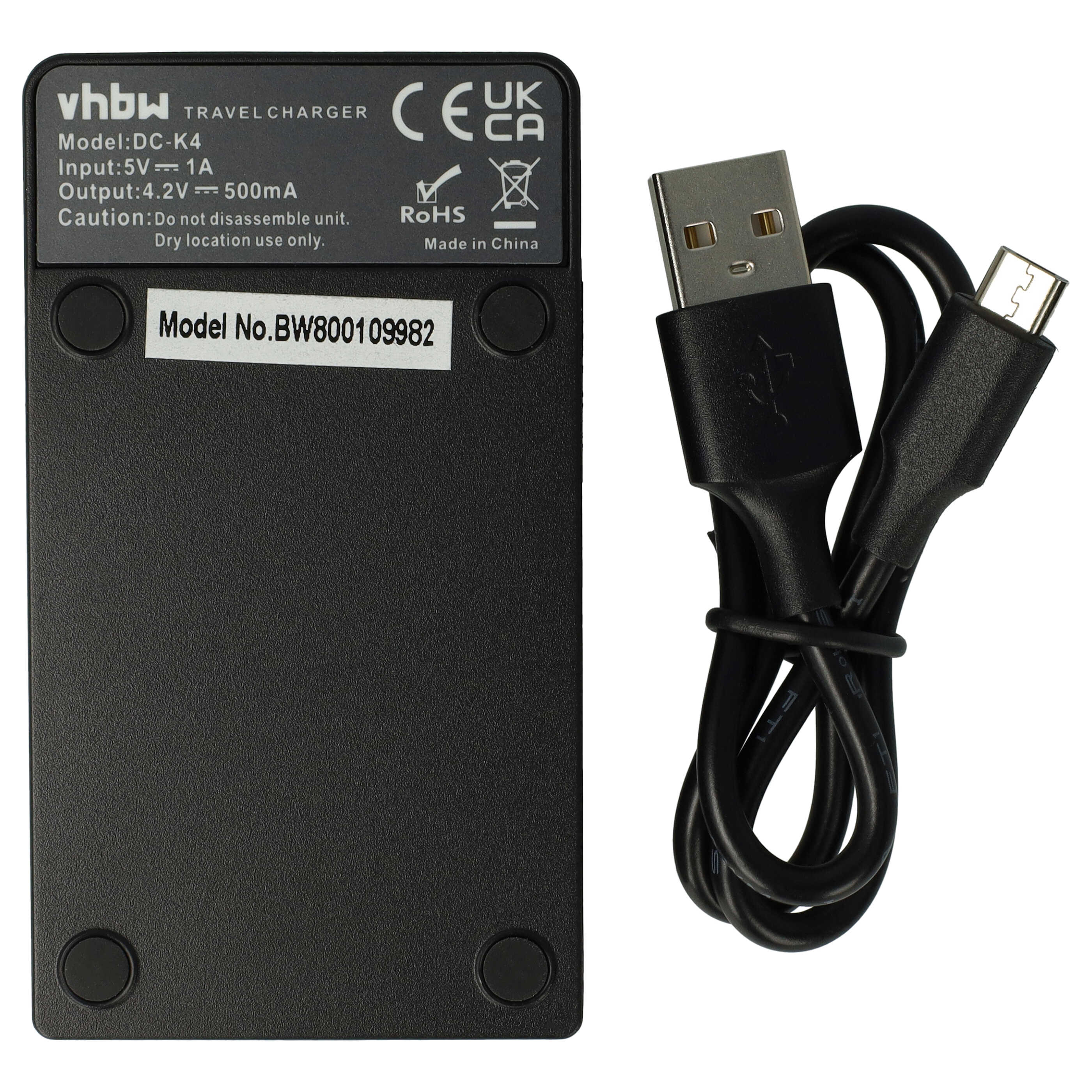 Schwarzes Ladegerät mit USB-Kabel. Modell DC-K4. Hergestellt in China.