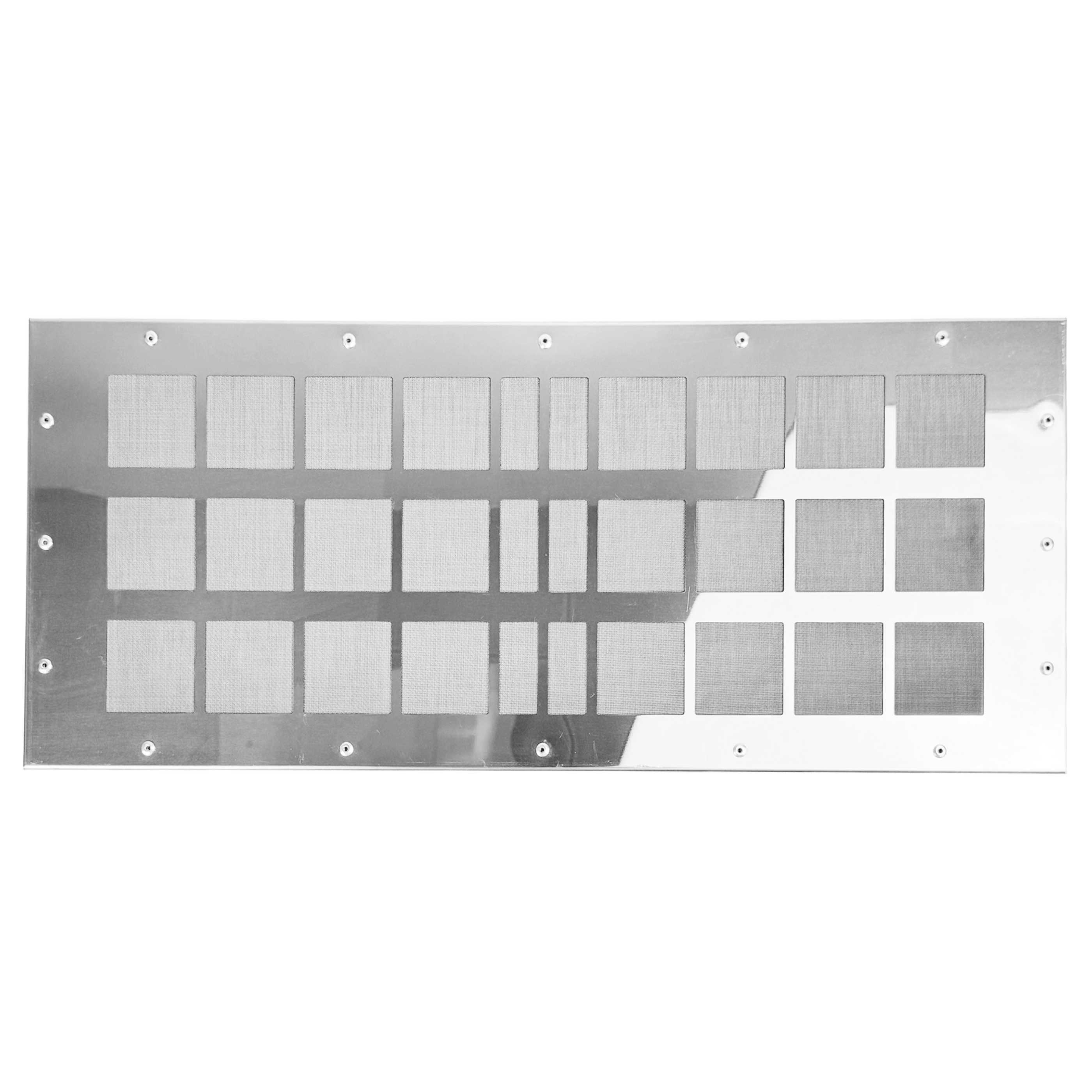 Ein rechteckiges Metallgitter mit vielen quadratischen und rechteckigen
Öffnungen.