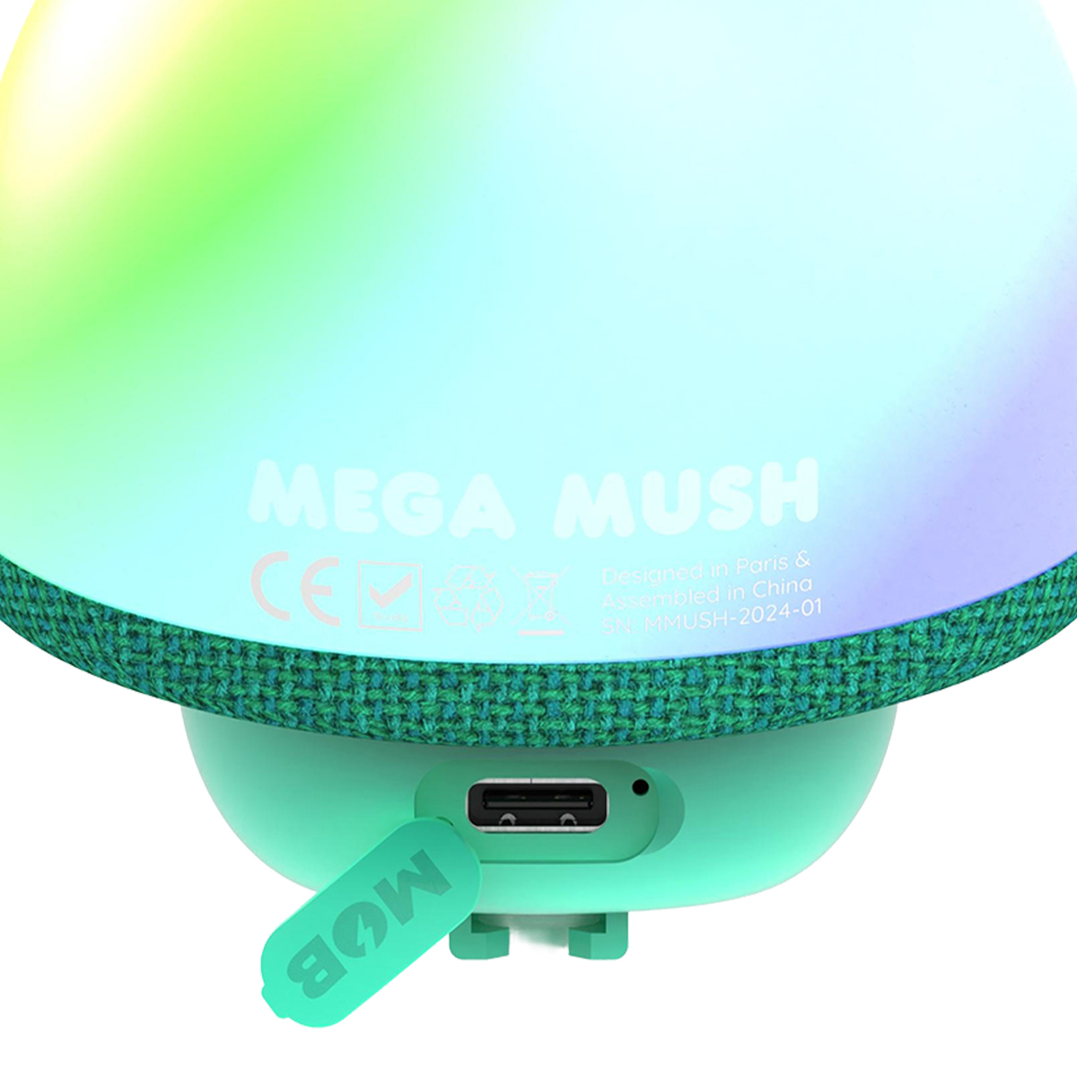 Una lucina notturna a forma di fungo con illuminazione RGB e porta USB.