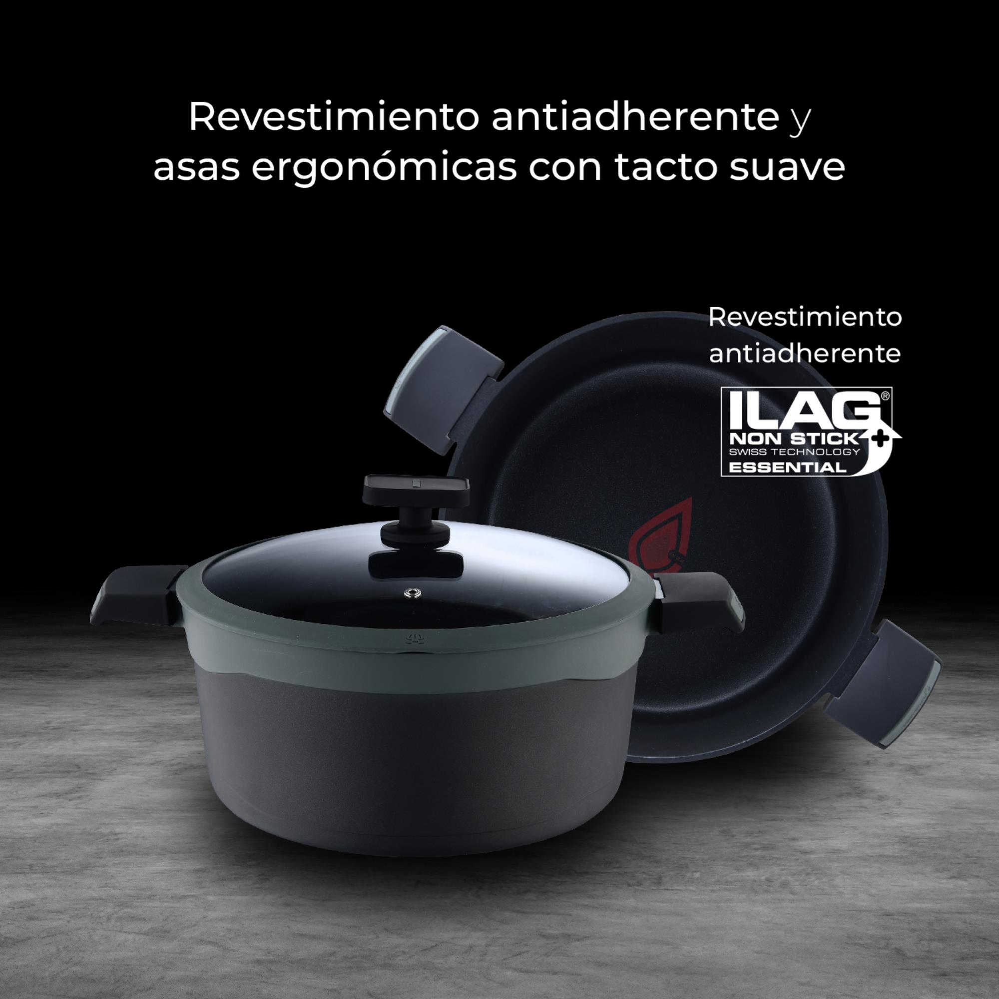 Una olla negra con tapa de cristal y una sartén plana al lado.