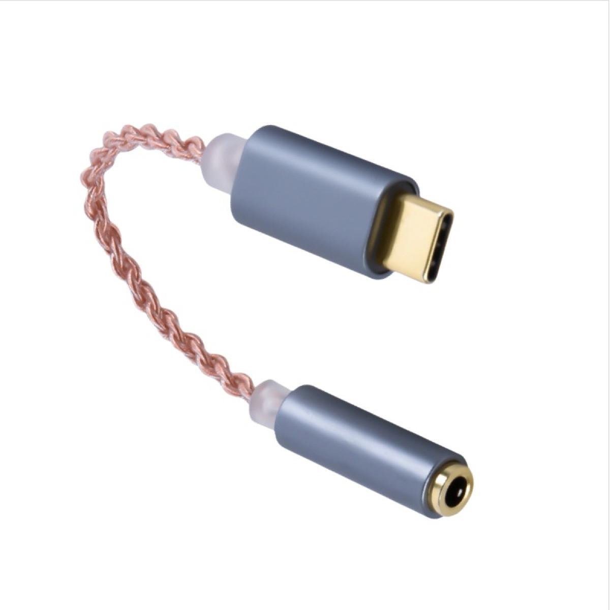 Ein grauer USB-C-zu-3,5-mm-Kopfhöreradapter mit geflochtenem Kabel.
