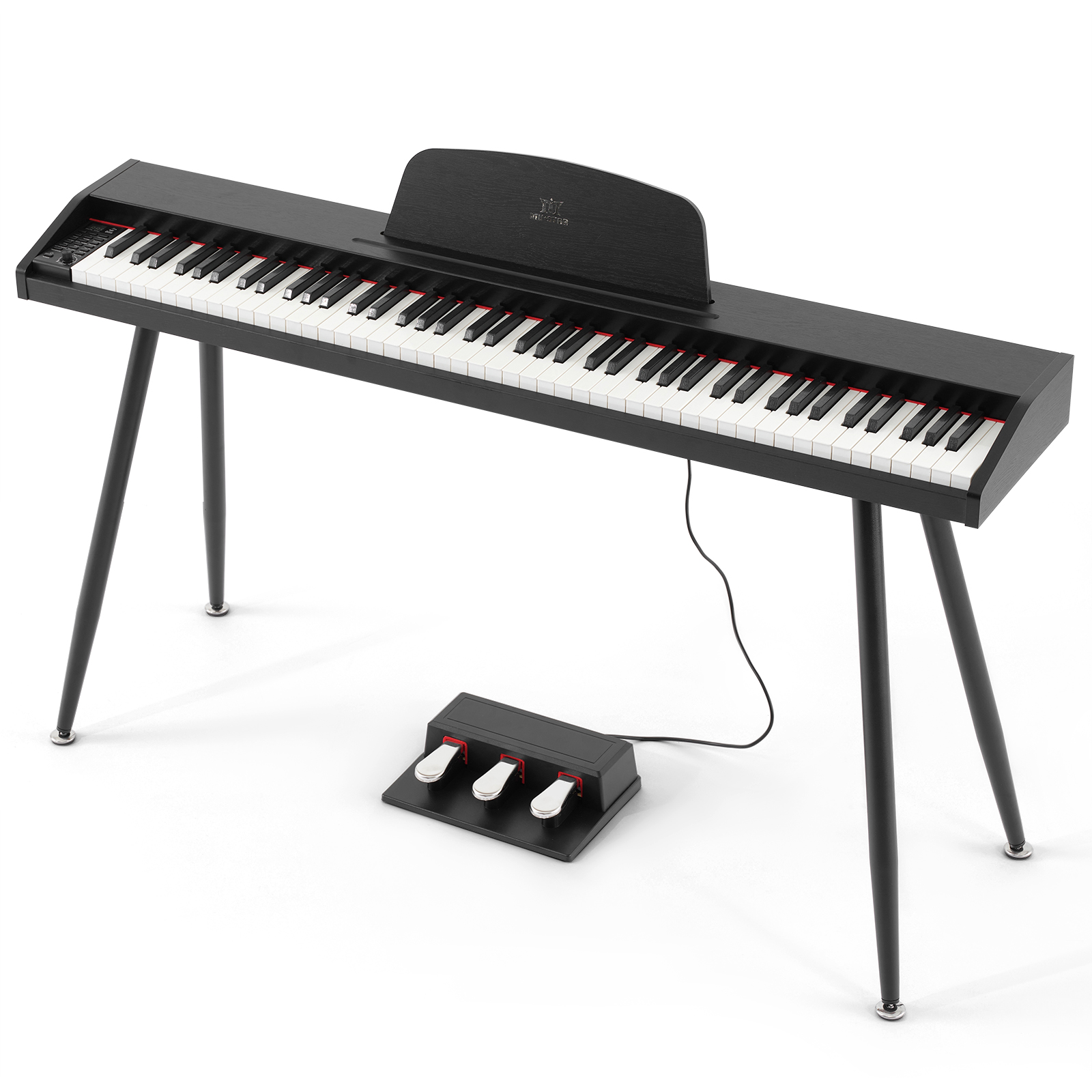 Ein schwarzes Digitalpiano auf schlanken Beinen mit Notenablage und Pedalen.