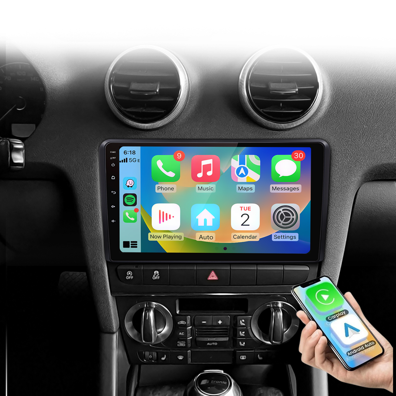 Auto-Infotainment-Bildschirm mit Apps und einem Handy, das mit CarPlay verbunden ist.
