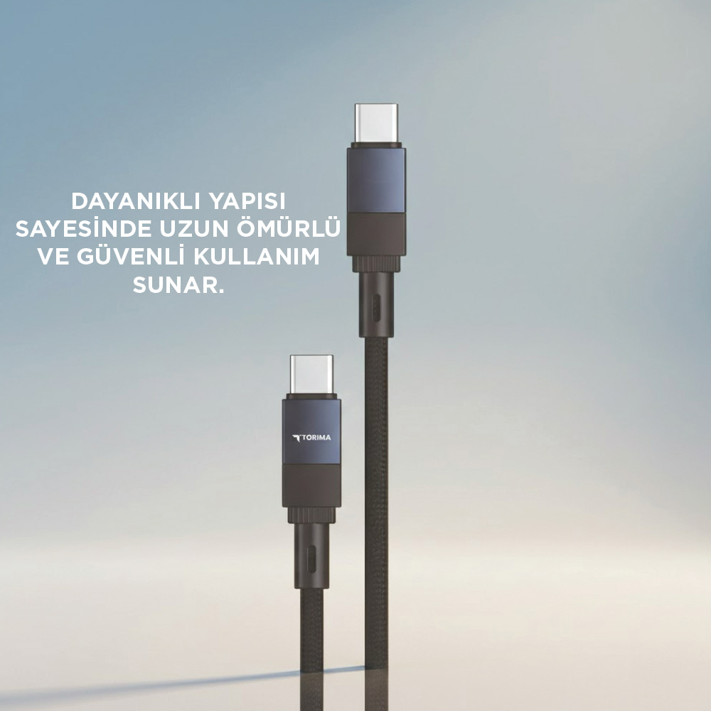 İki USB-C kablosu, biri diğerinden daha uzun, açık arka planda.
