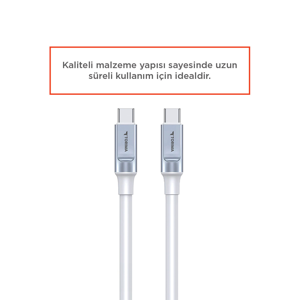 Gümüş renkli konektörlere sahip iki beyaz USB-C kablosu yan yana duruyor.