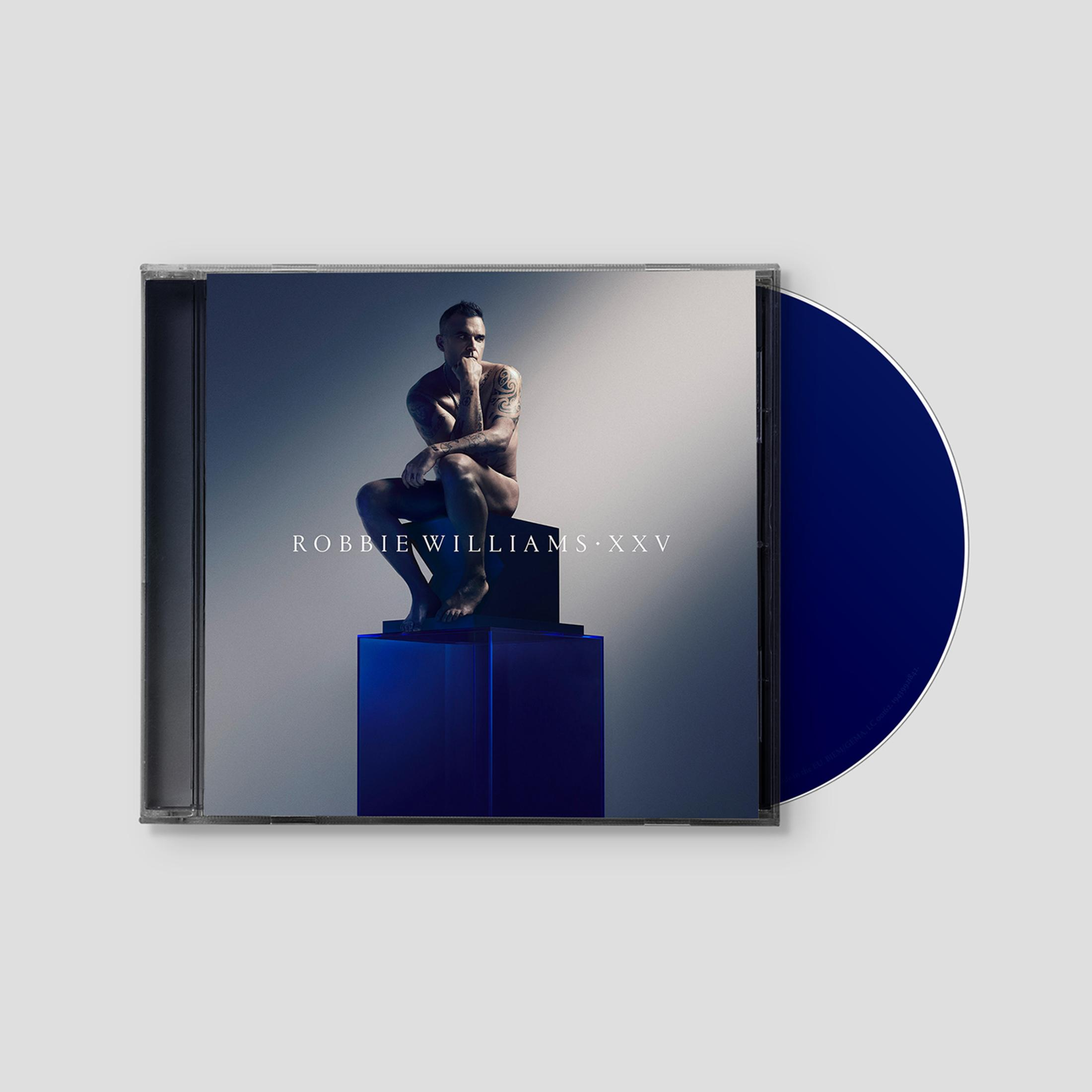 Robbie Williams seduto nudo su un piedistallo blu accanto a una custodia CD.