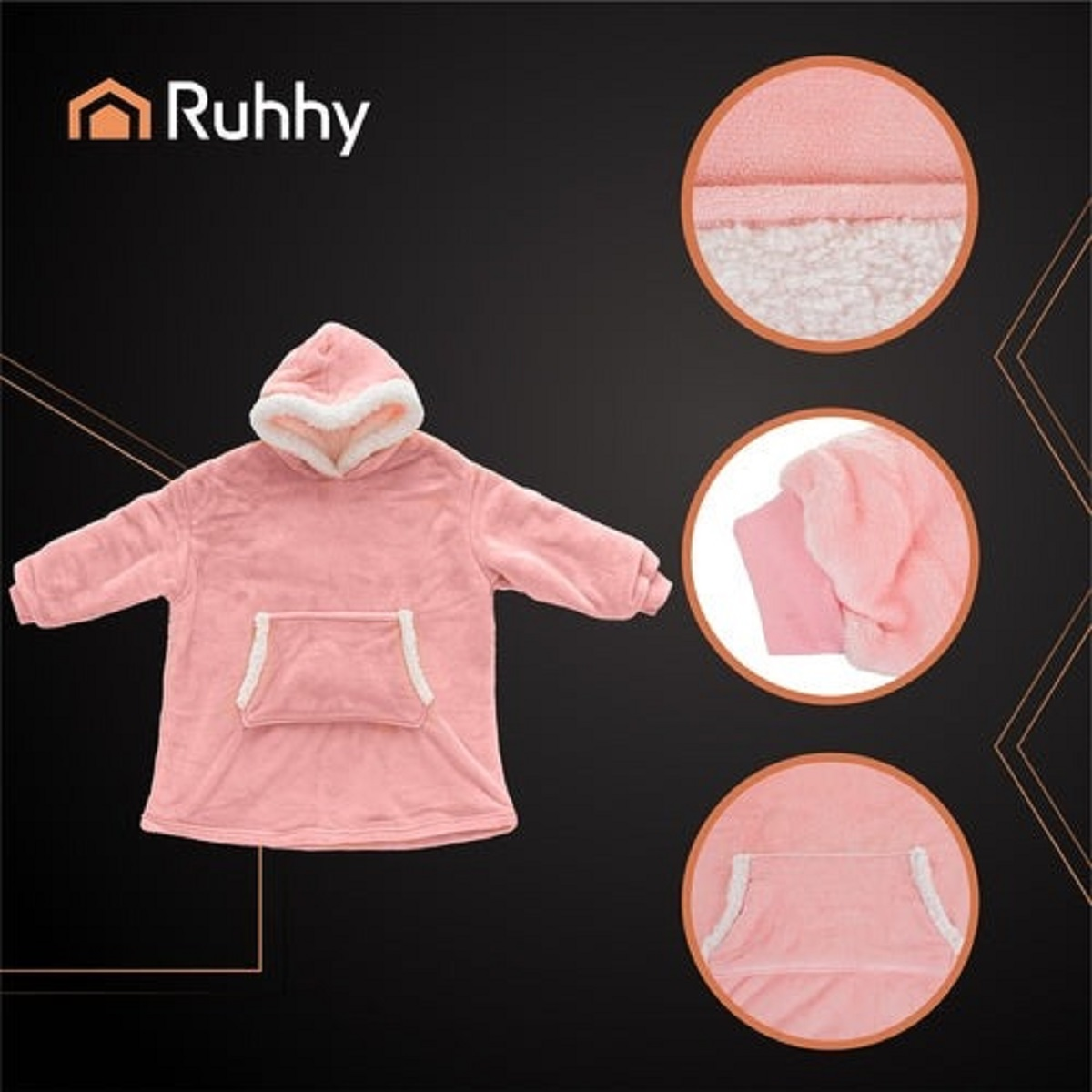 Un hoodie rosa extragrande con forro de sherpa, bolsillo canguro y capucha.